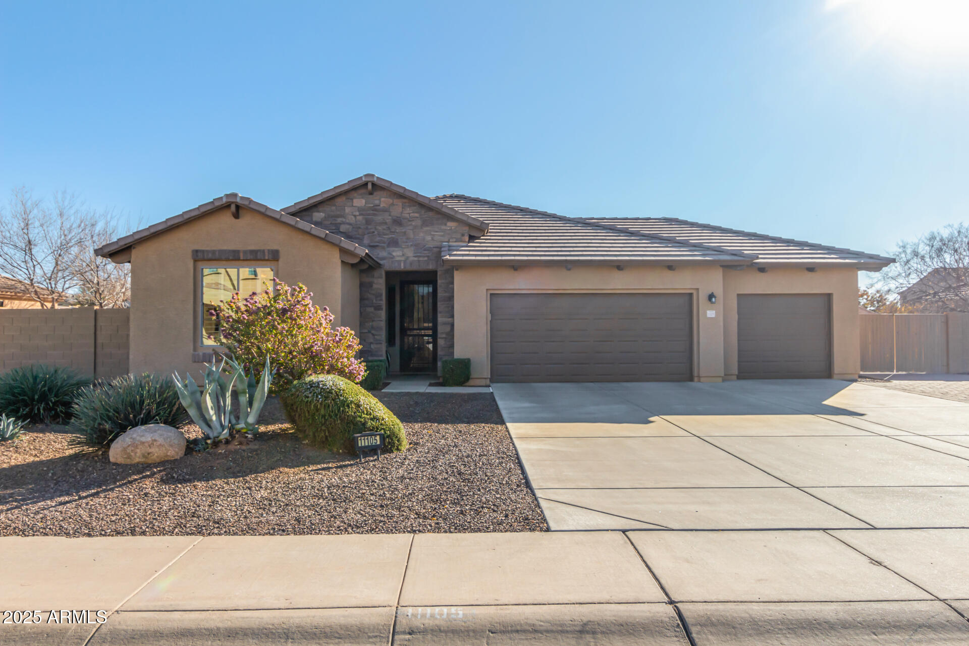 11105 E QUINTANA Avenue