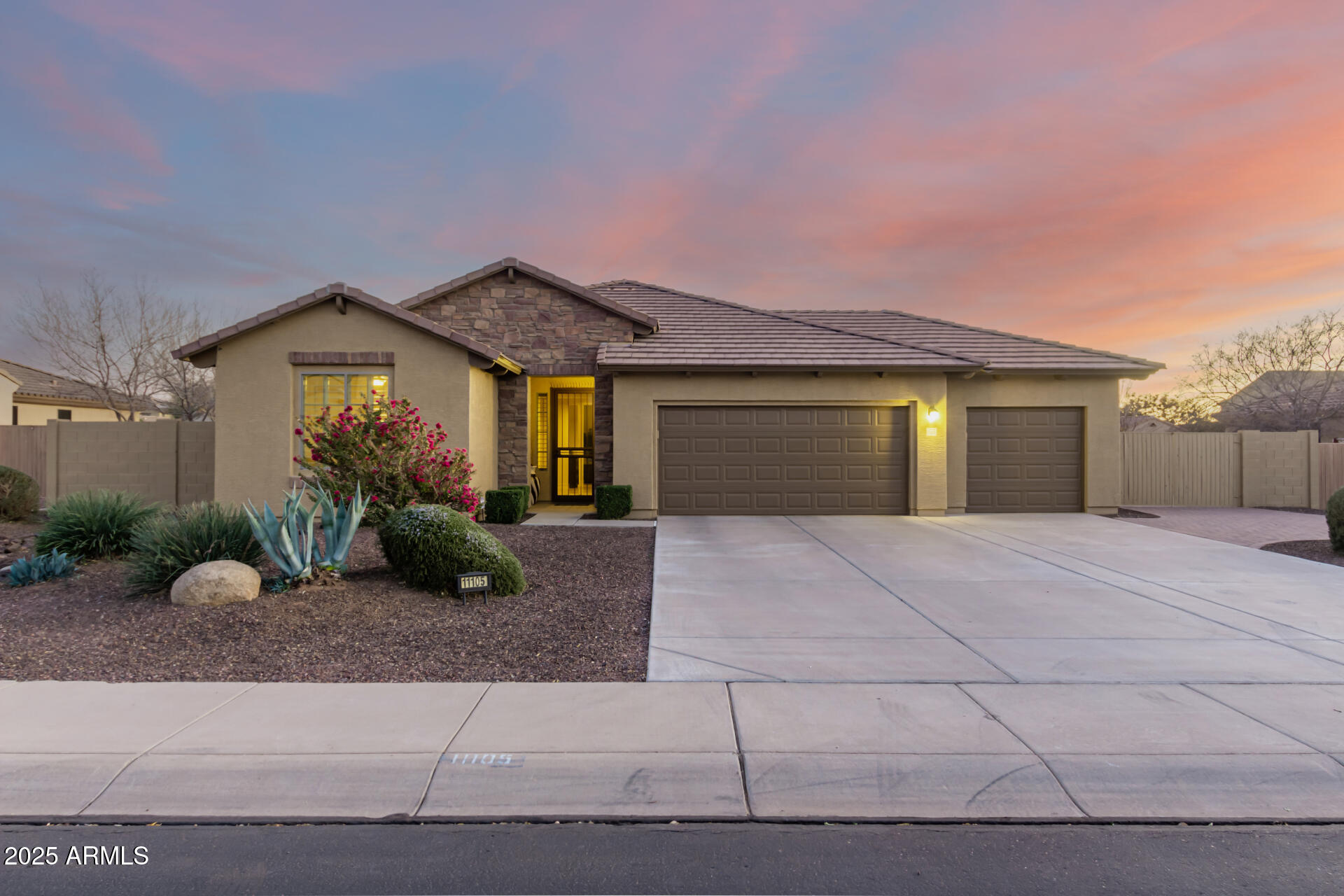 11105 E QUINTANA Avenue