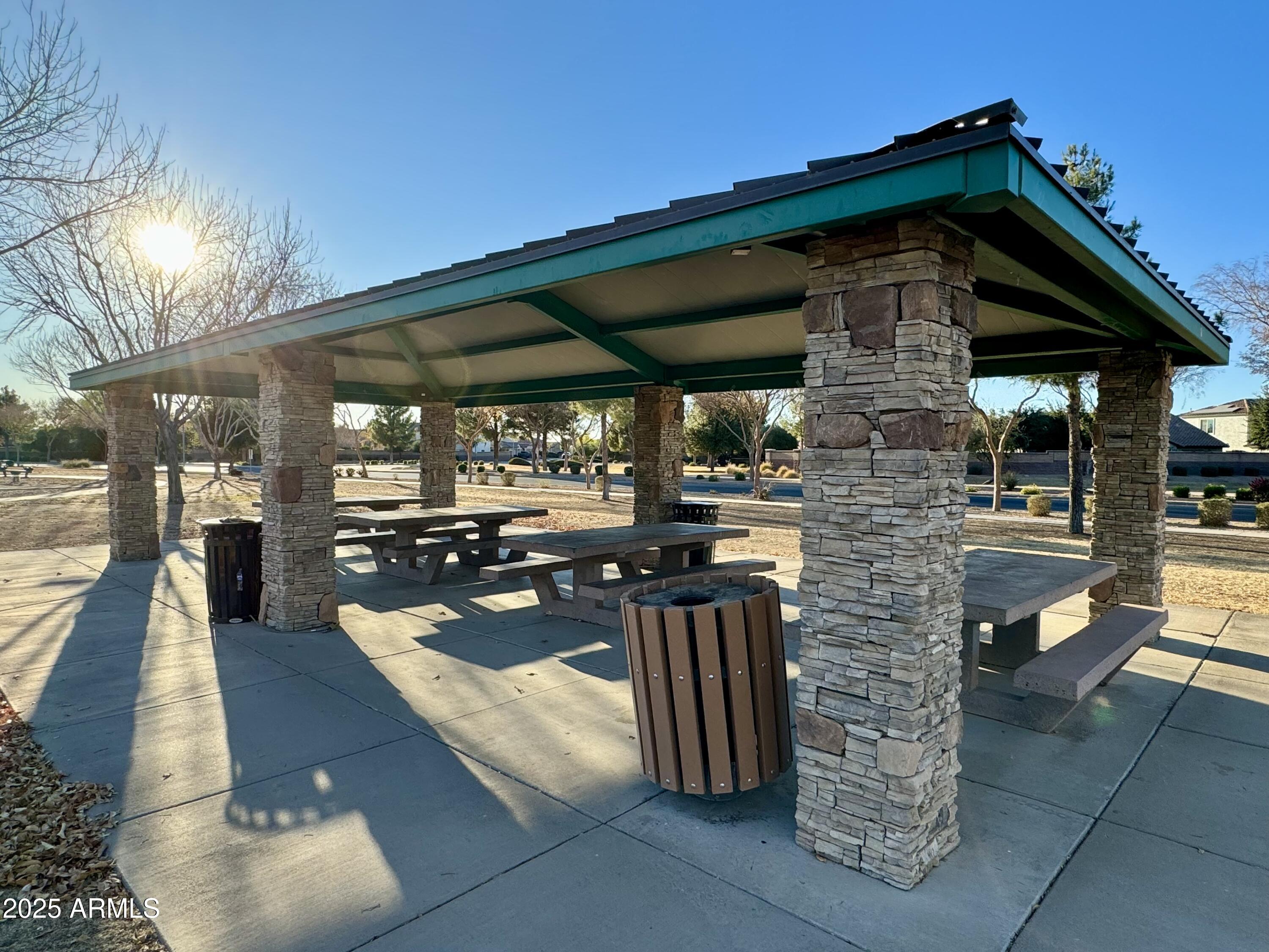 11105 E QUINTANA Avenue