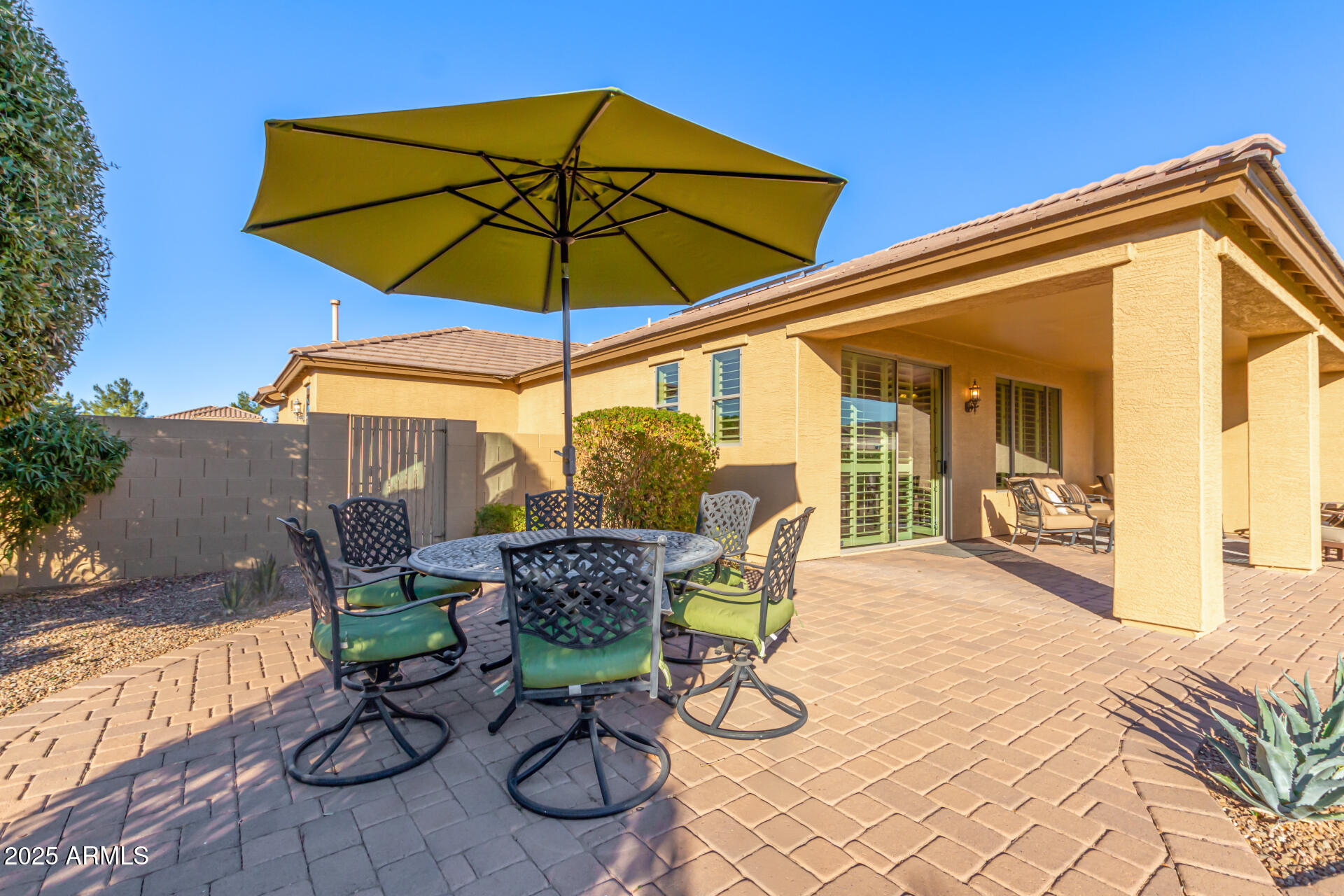 11105 E QUINTANA Avenue