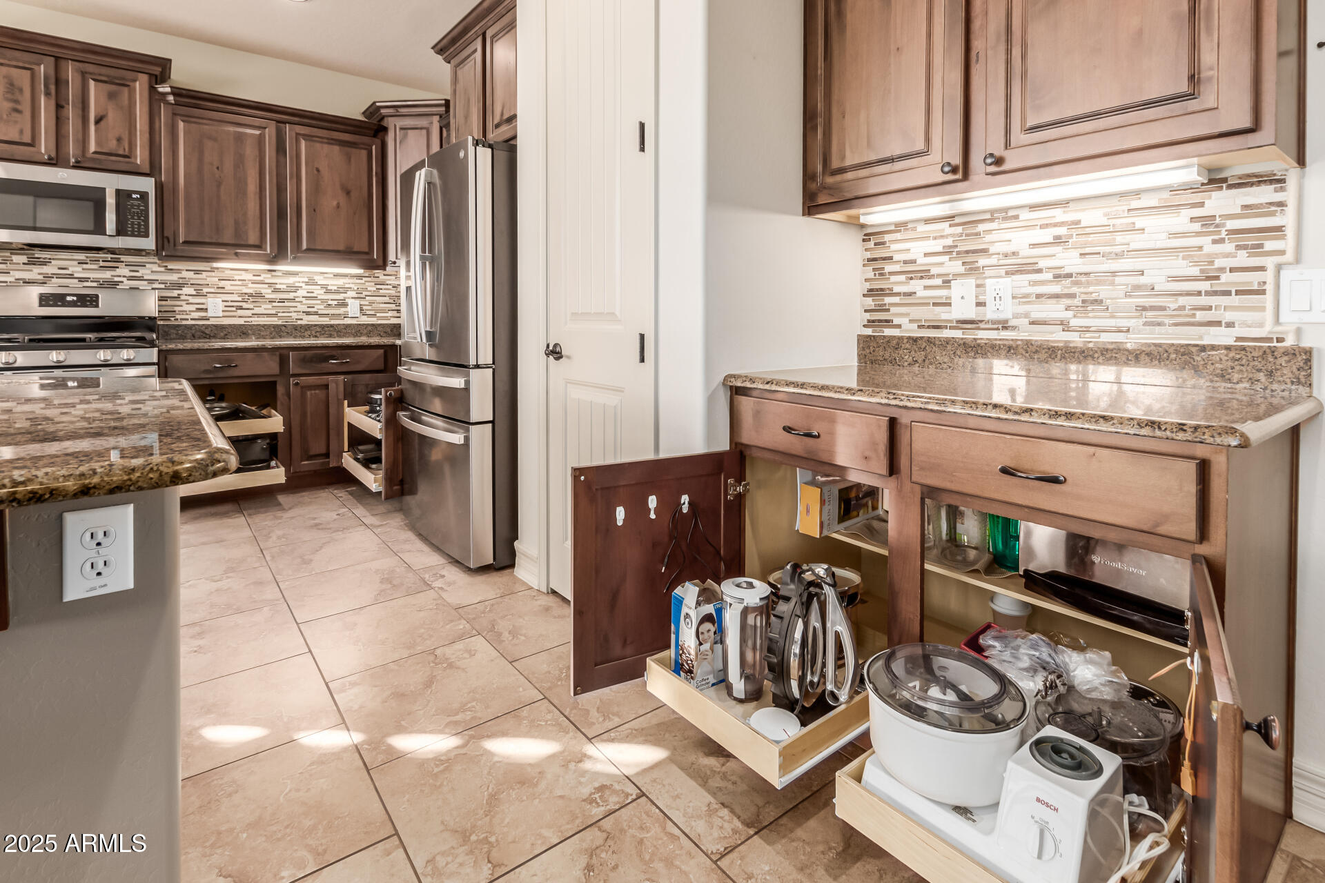 11105 E QUINTANA Avenue