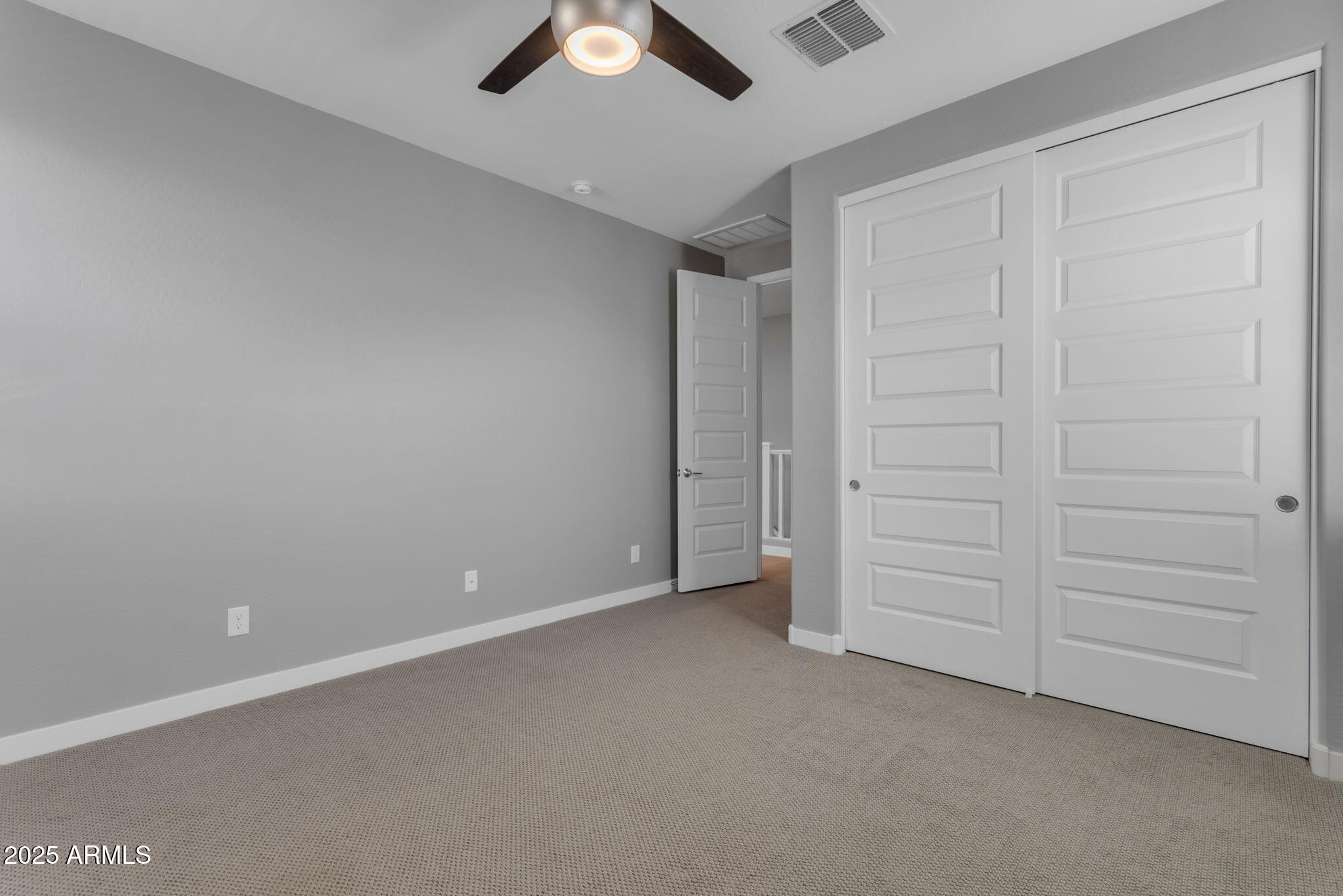 1112 E NEWLAND Drive