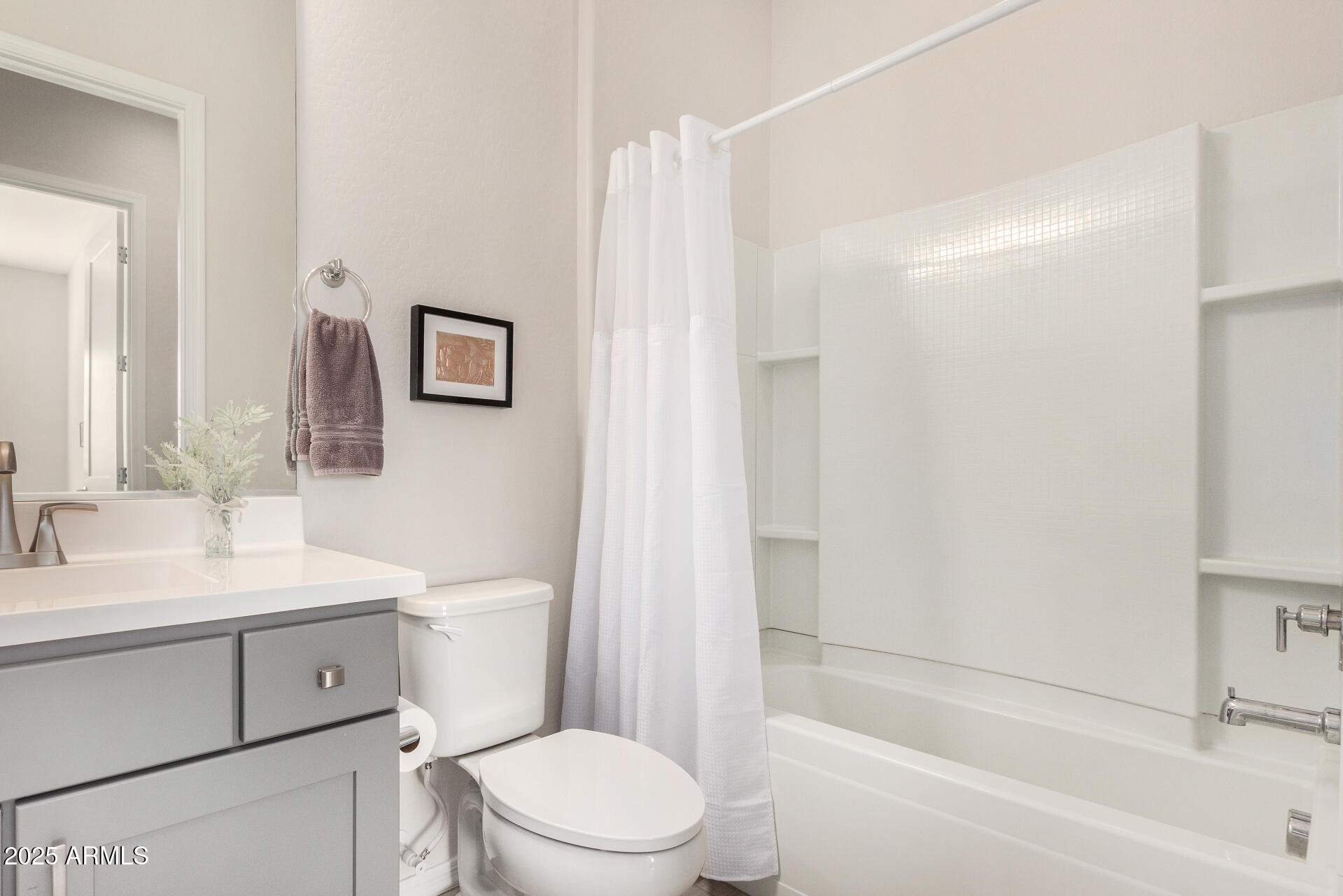 8202 W MERRIWEATHER Way