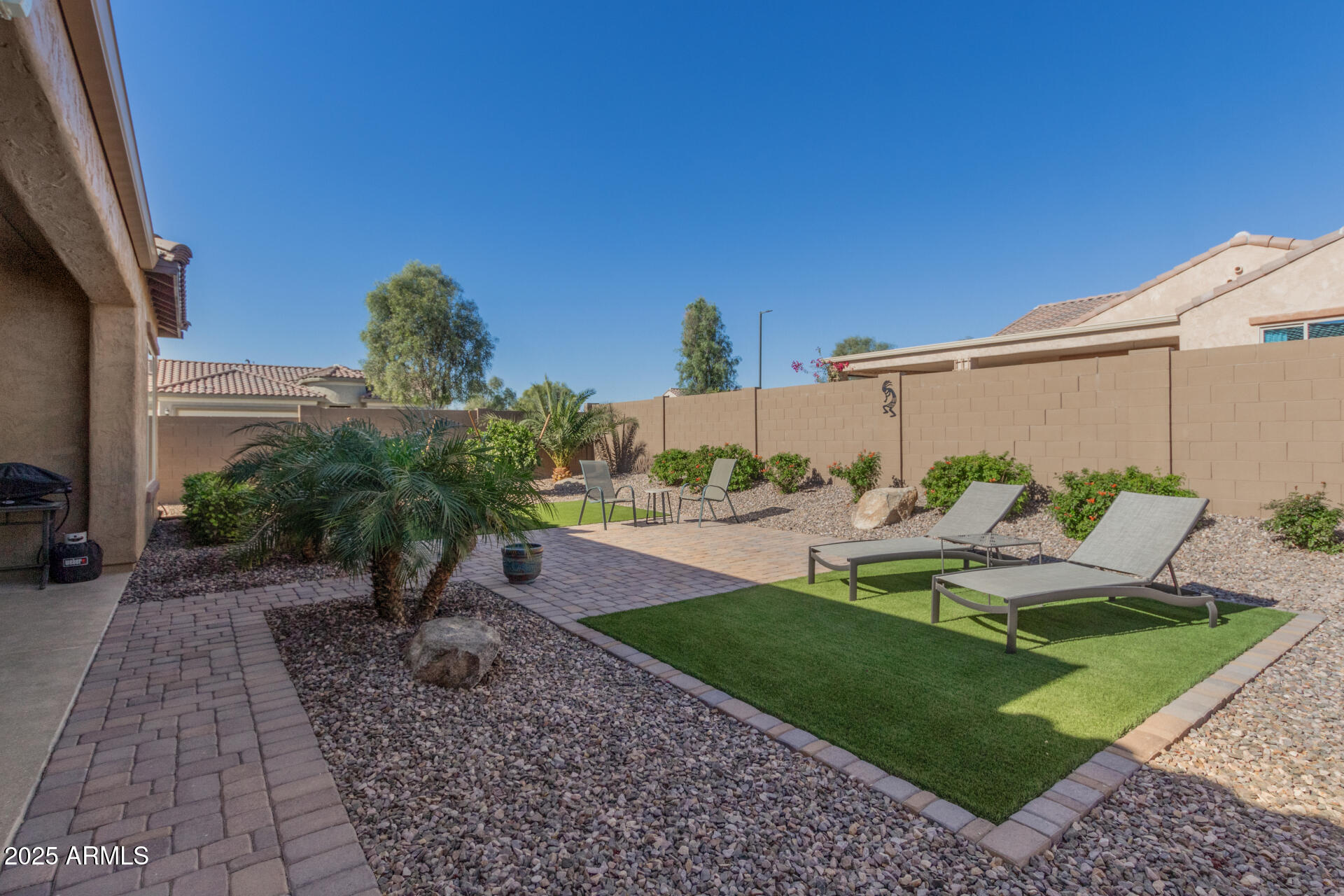 8202 W MERRIWEATHER Way