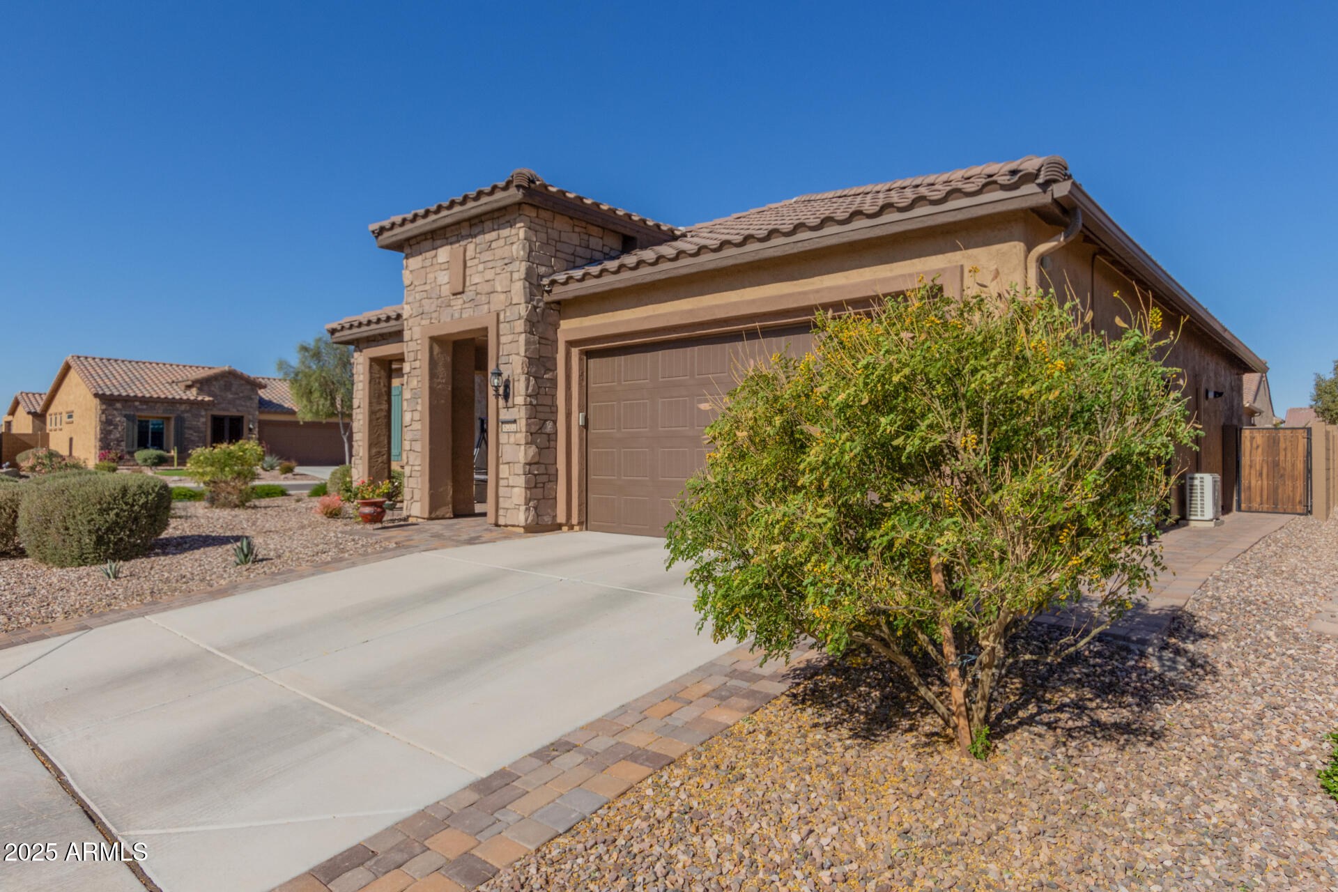 8202 W MERRIWEATHER Way