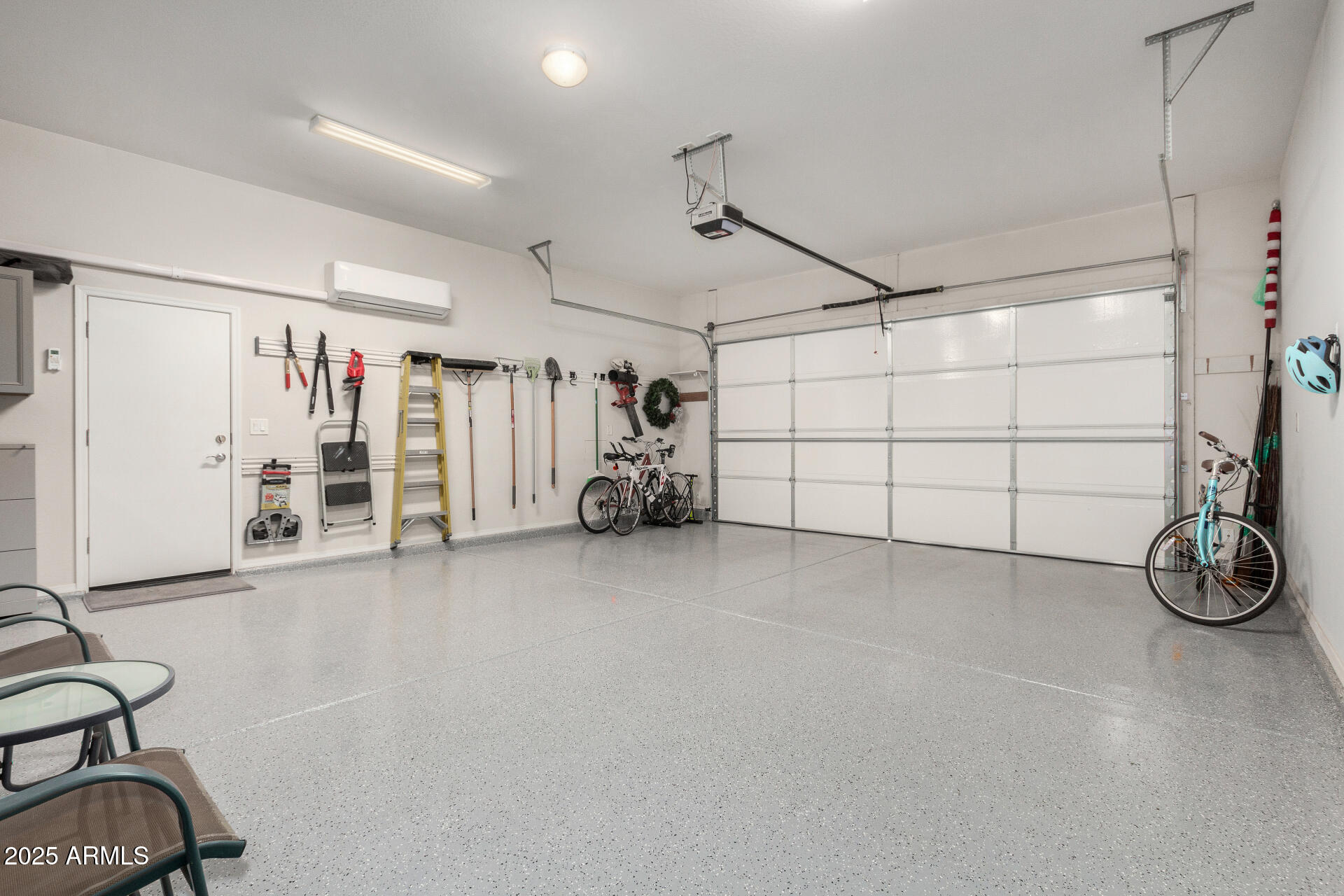 8202 W MERRIWEATHER Way