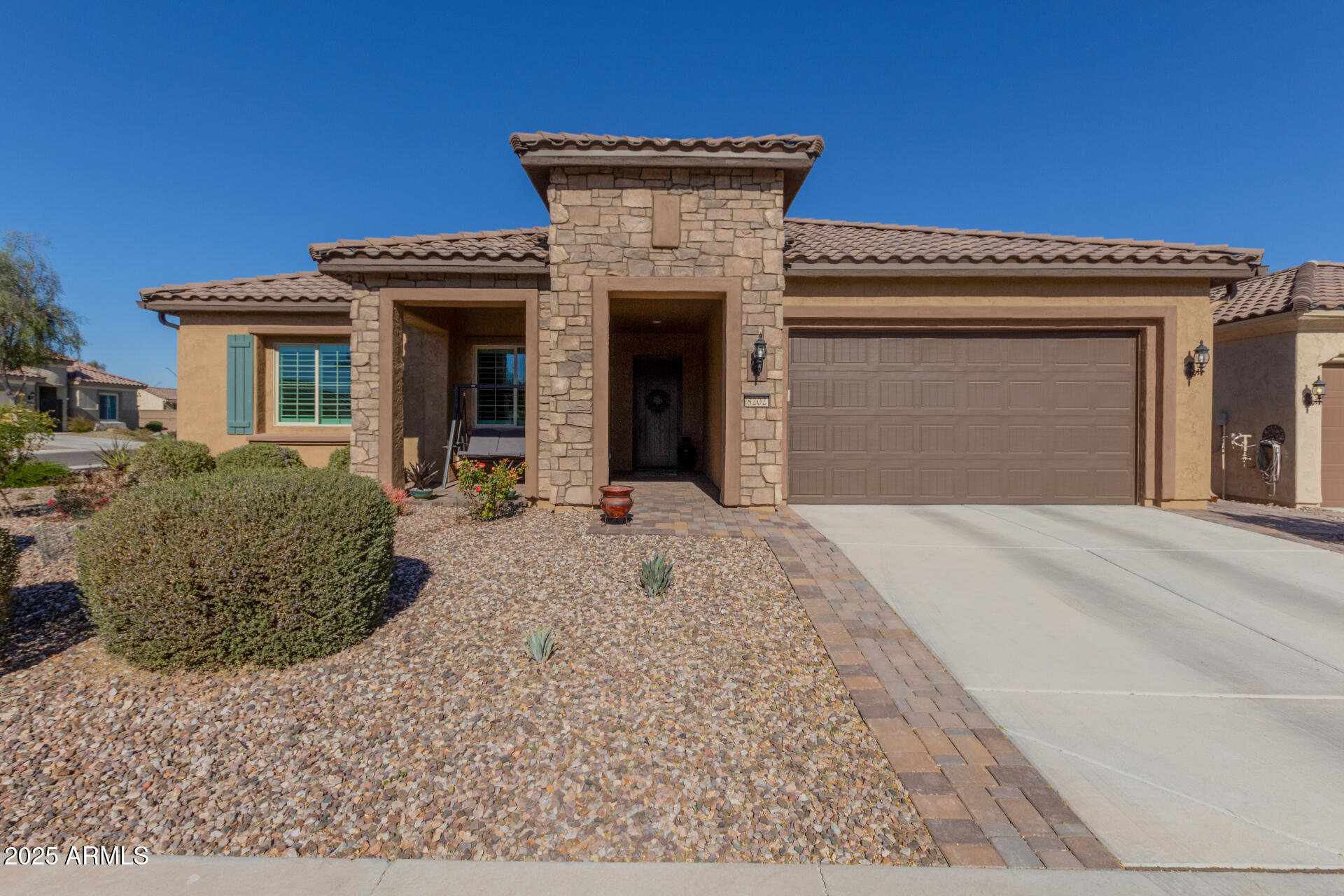 8202 W MERRIWEATHER Way