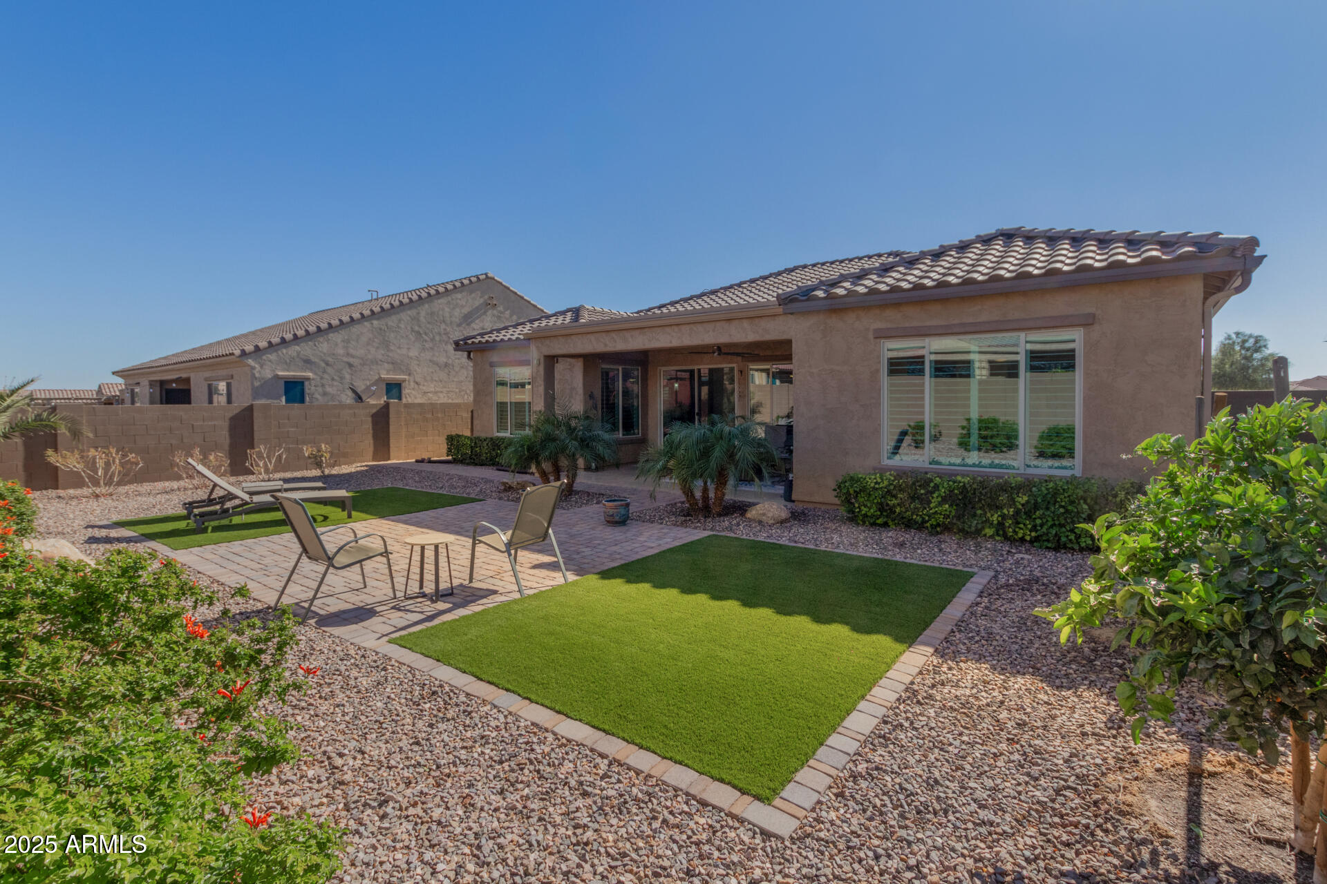 8202 W MERRIWEATHER Way