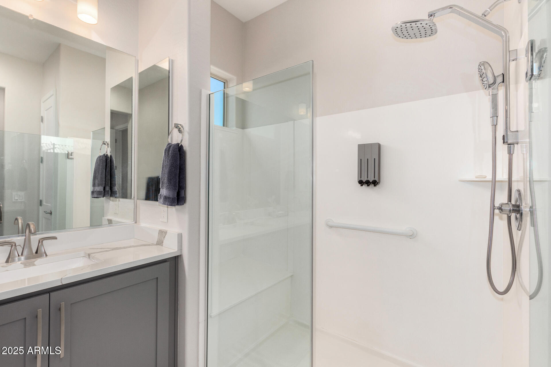 8202 W MERRIWEATHER Way