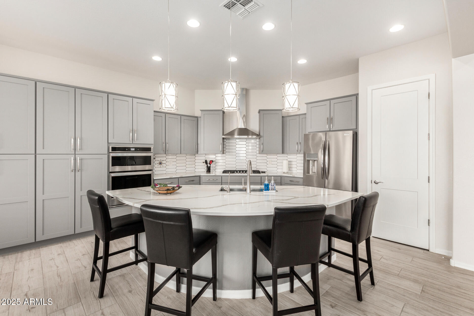 8202 W MERRIWEATHER Way