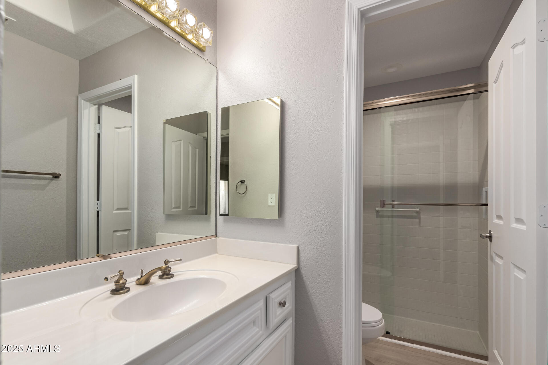 10417 E CHAMPAGNE Drive