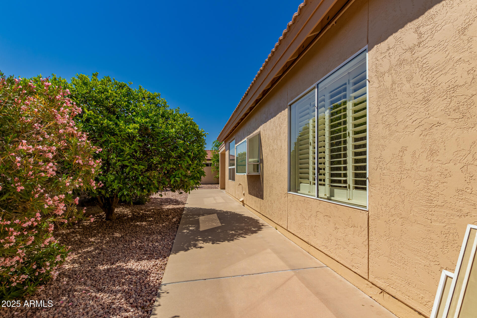 10417 E CHAMPAGNE Drive