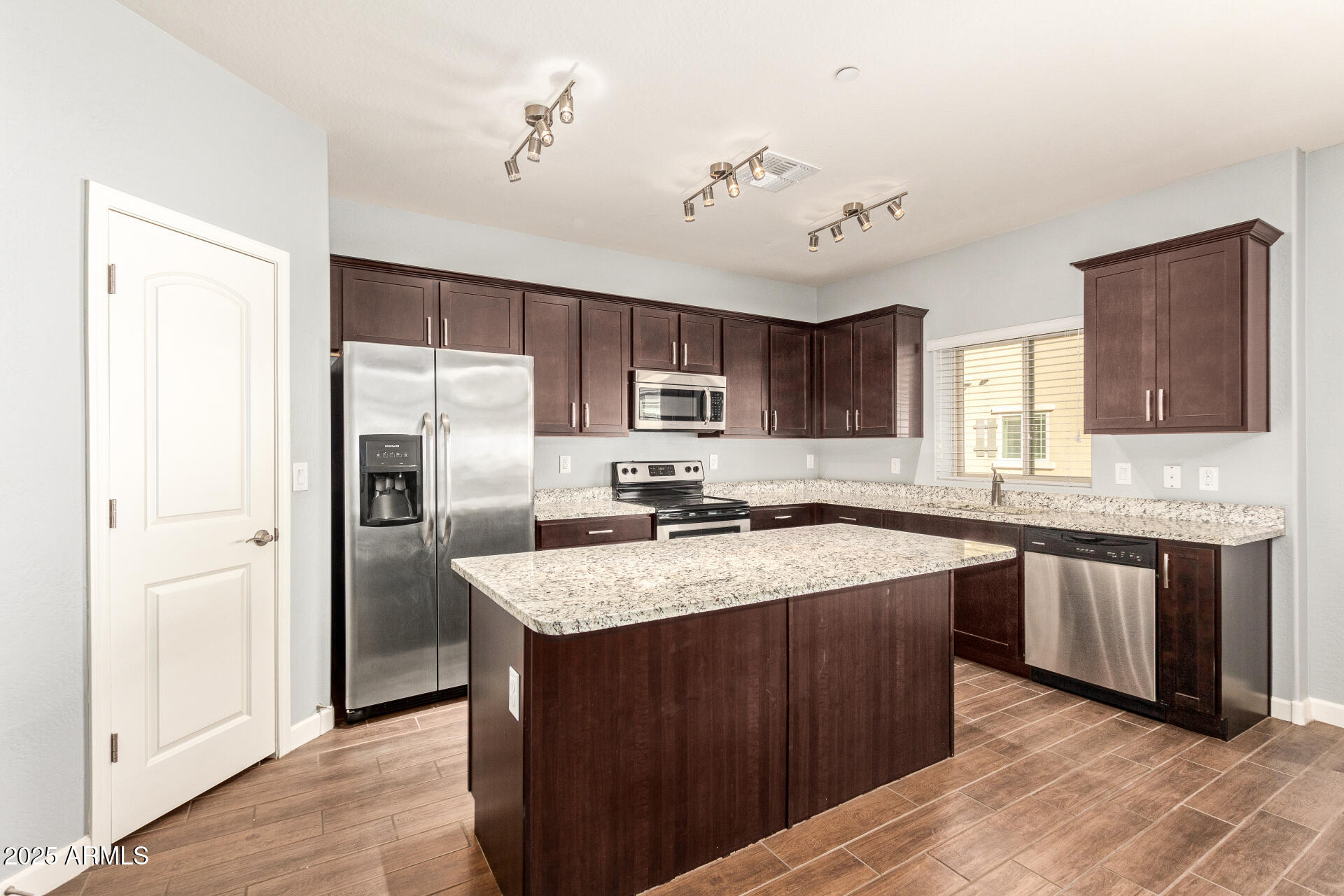 2150 W ALAMEDA Road # 1112