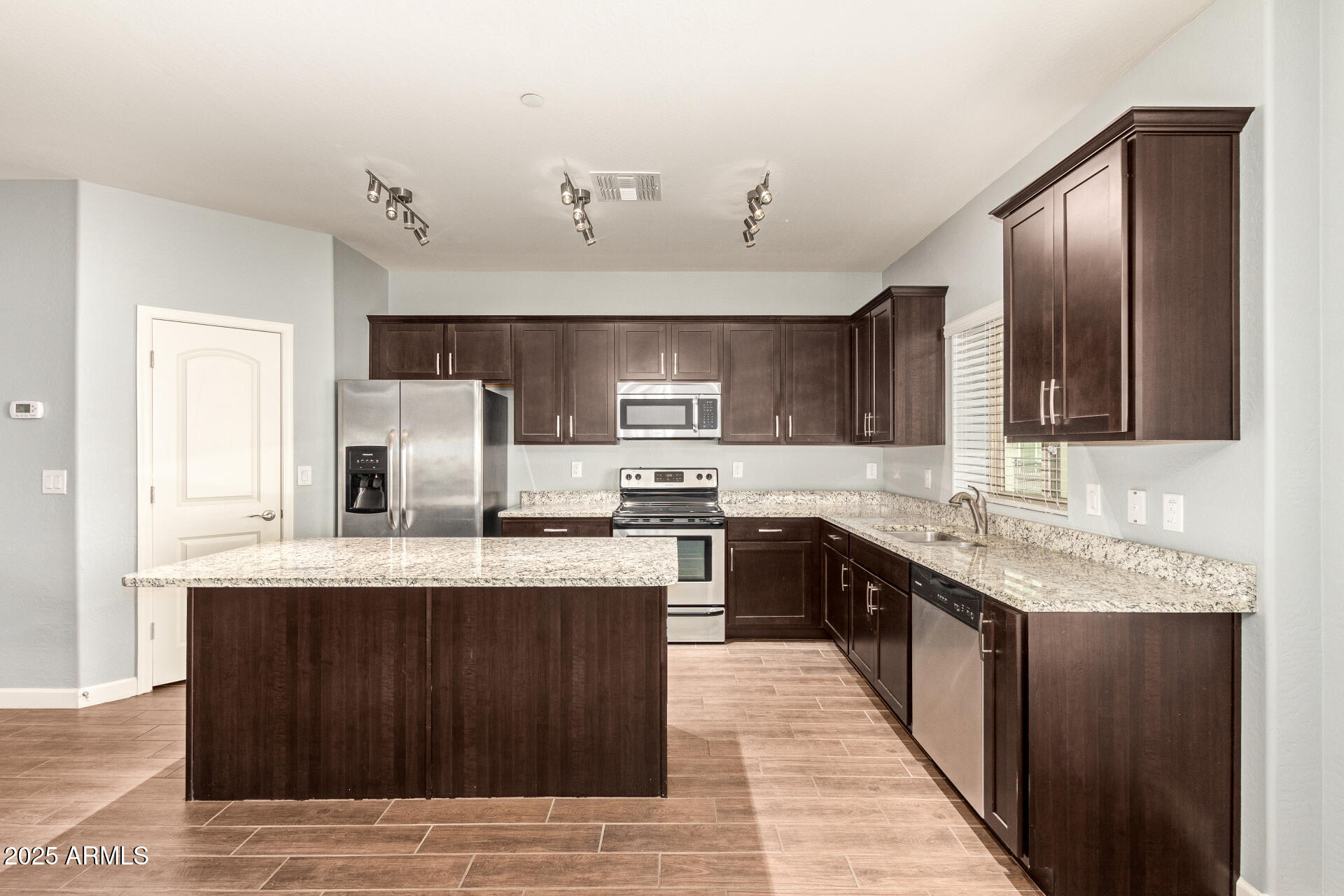 2150 W ALAMEDA Road # 1112