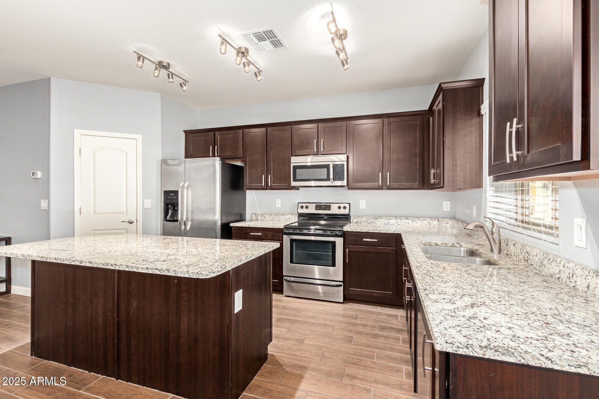 2150 W ALAMEDA Road # 1112