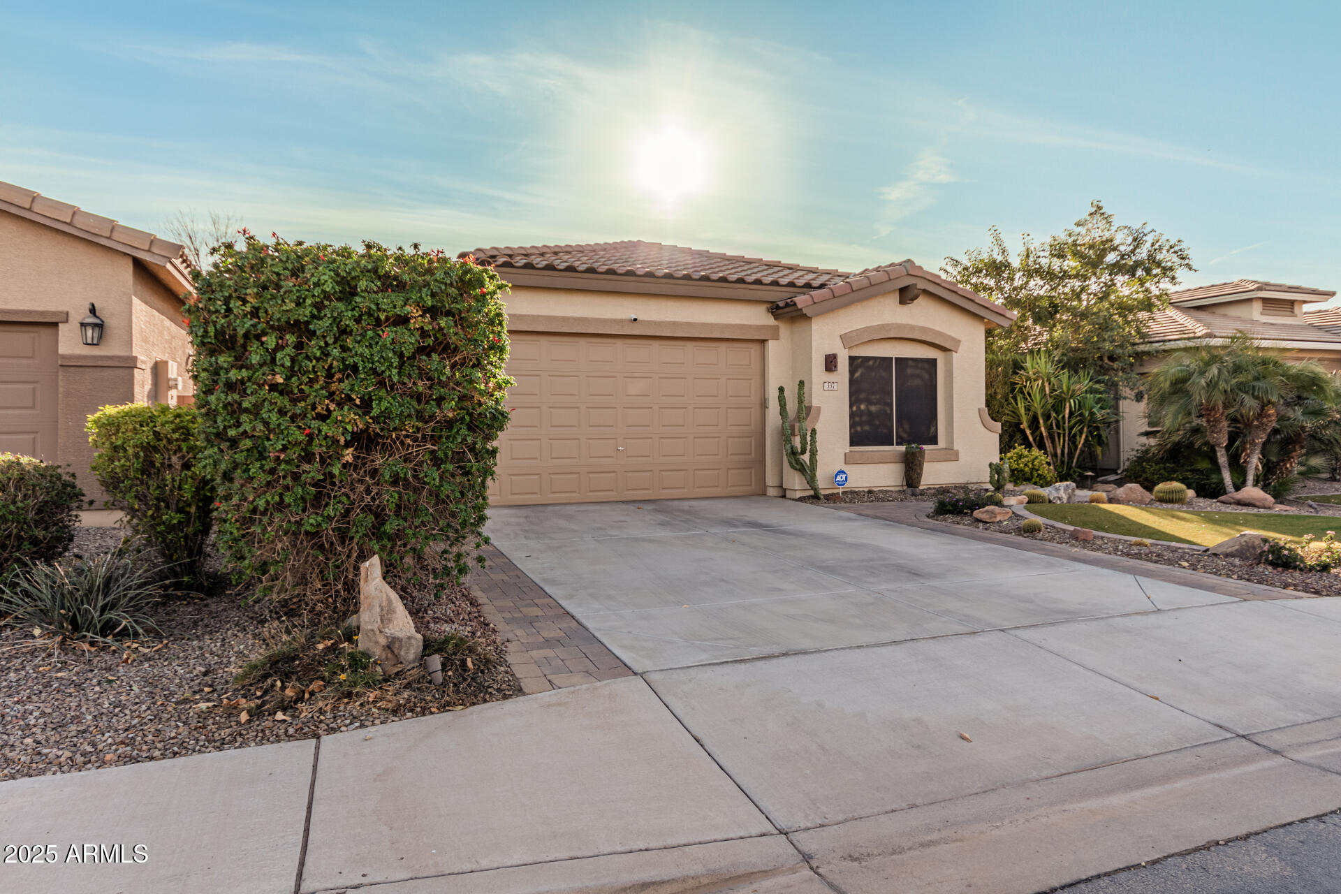 337 W STANLEY Avenue