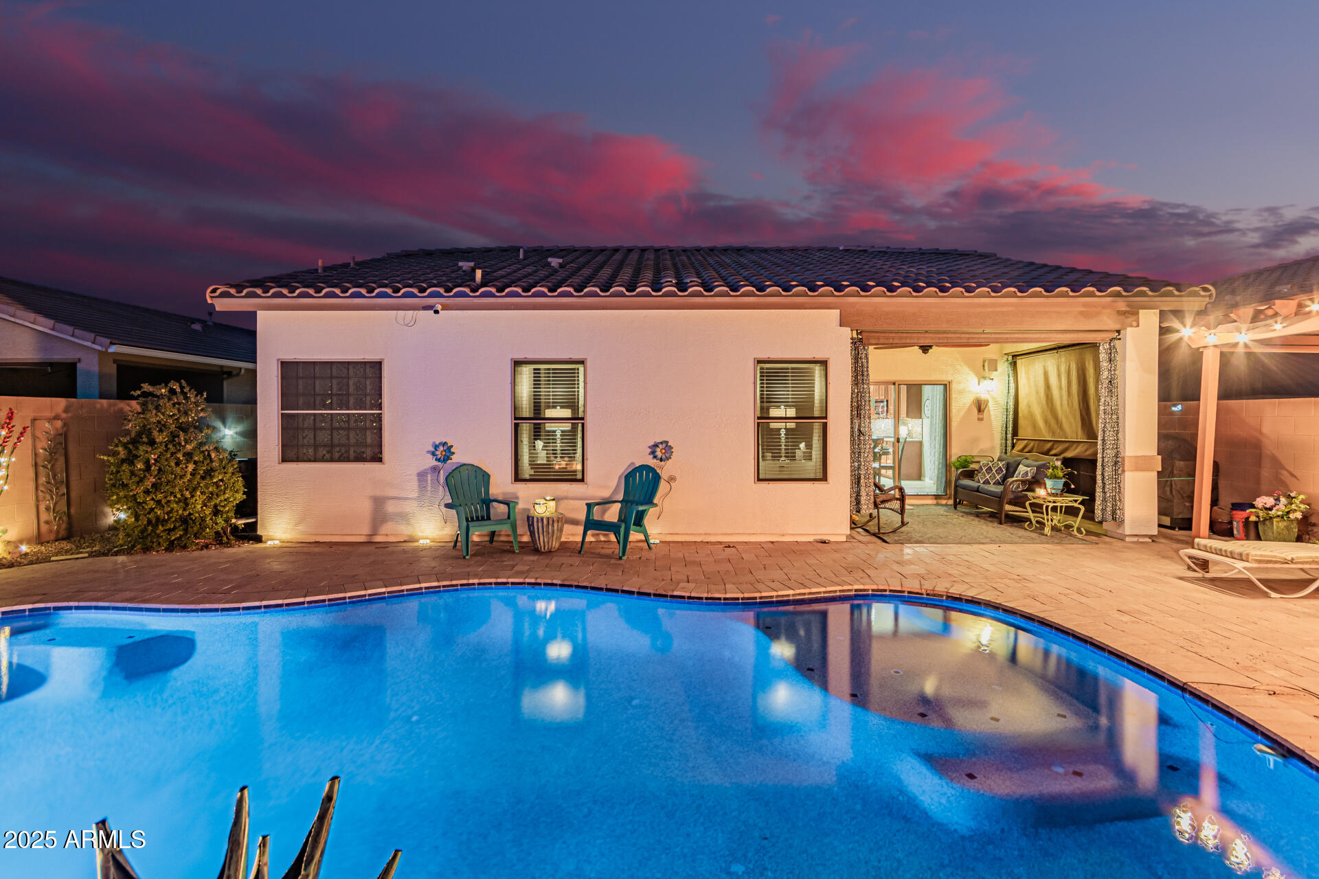 337 W STANLEY Avenue