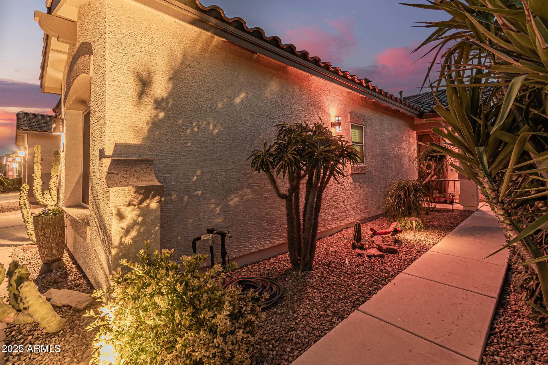 337 W STANLEY Avenue