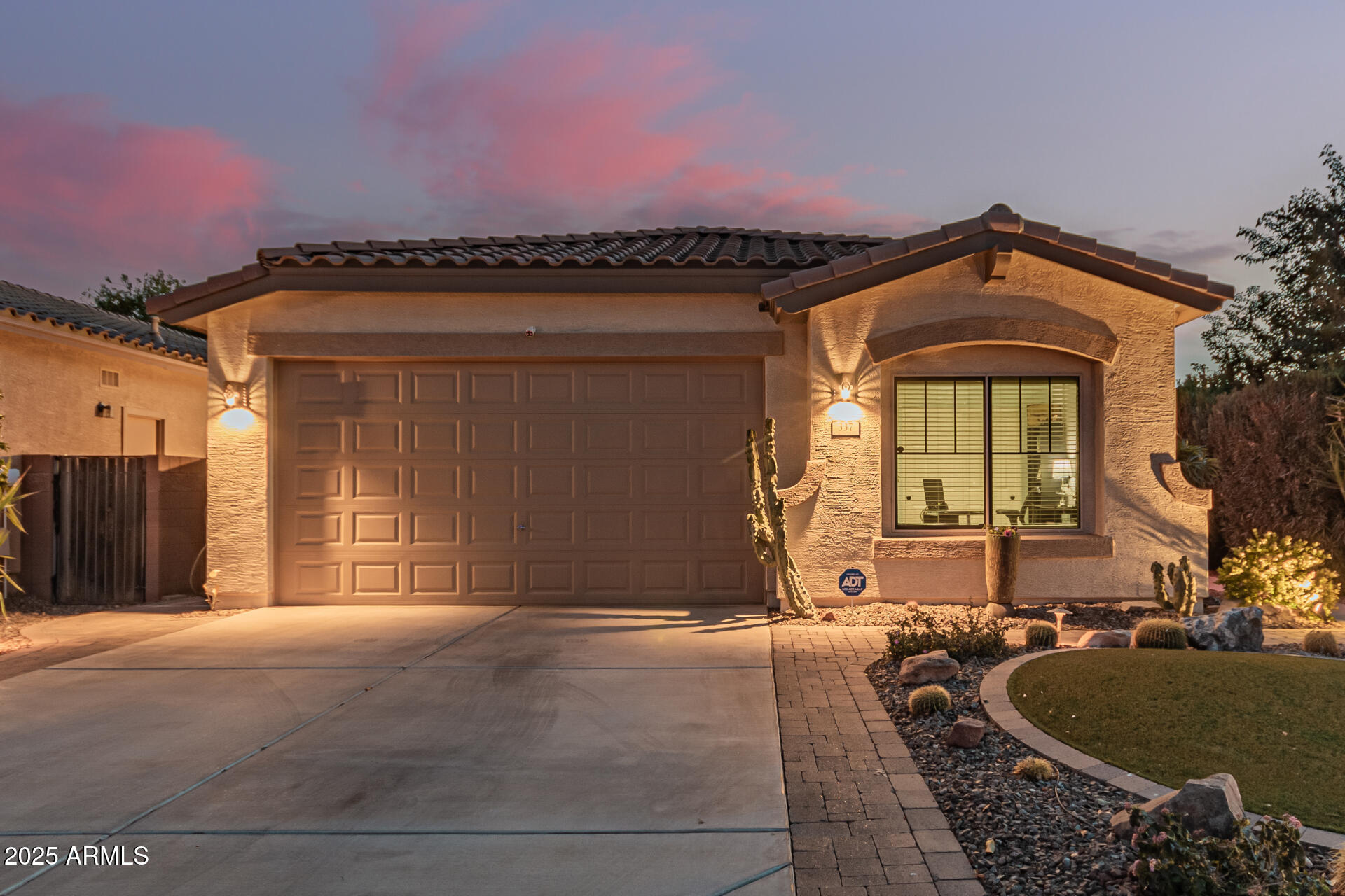 337 W STANLEY Avenue