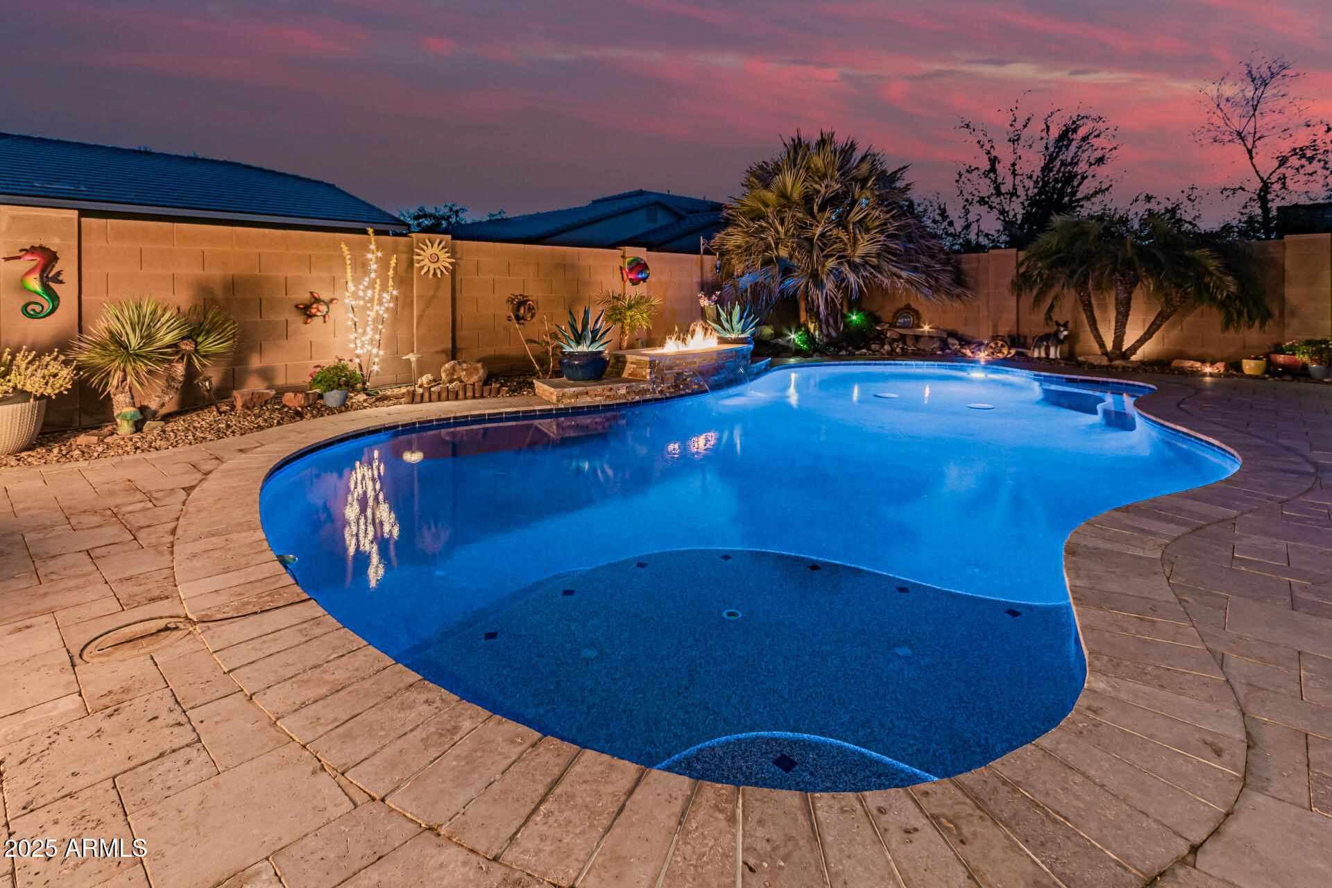 337 W STANLEY Avenue