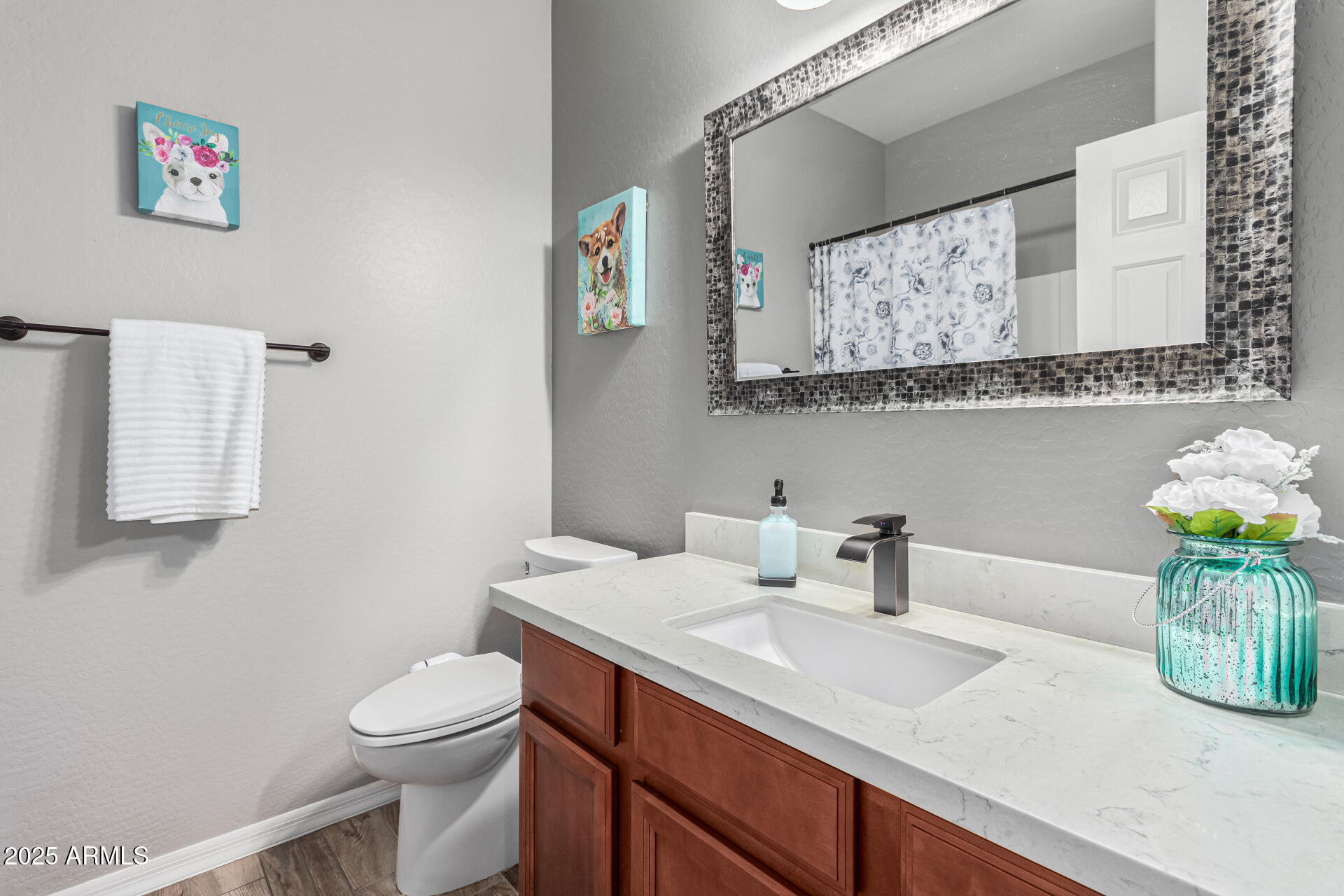 337 W STANLEY Avenue