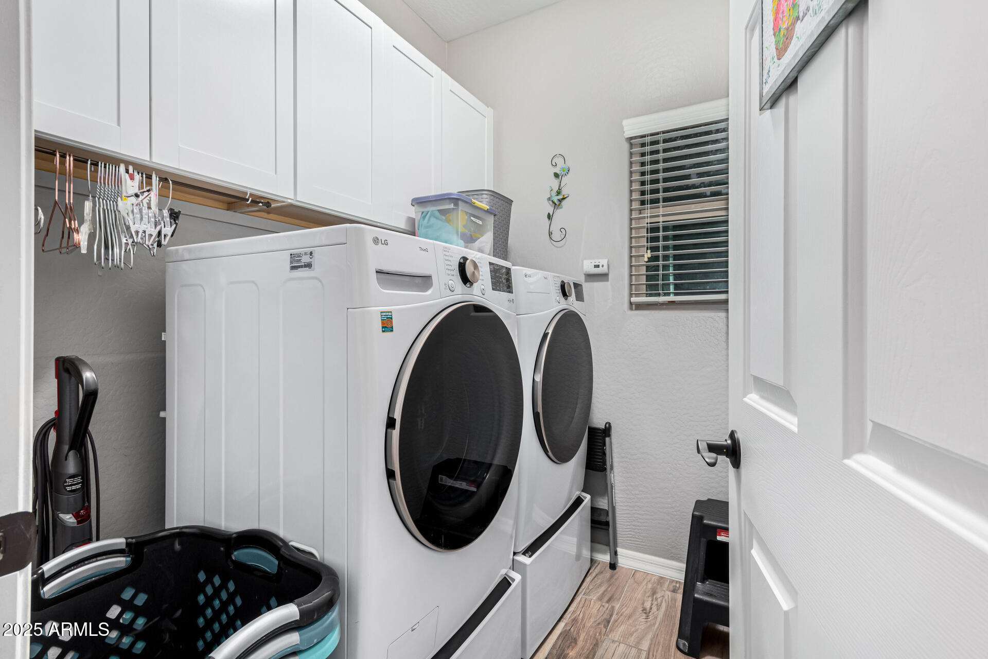 337 W STANLEY Avenue