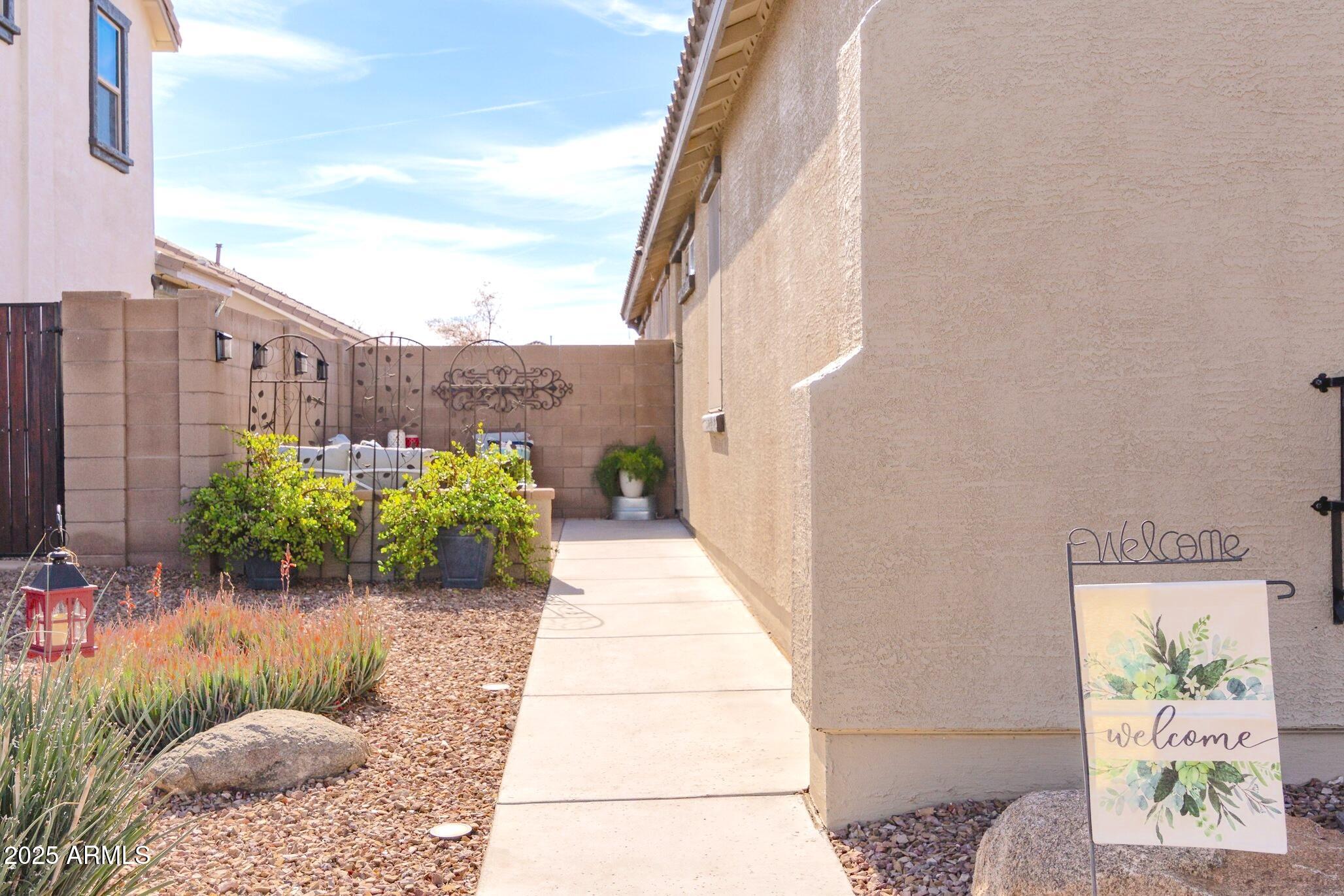 21081 E VIA DE OLIVOS --