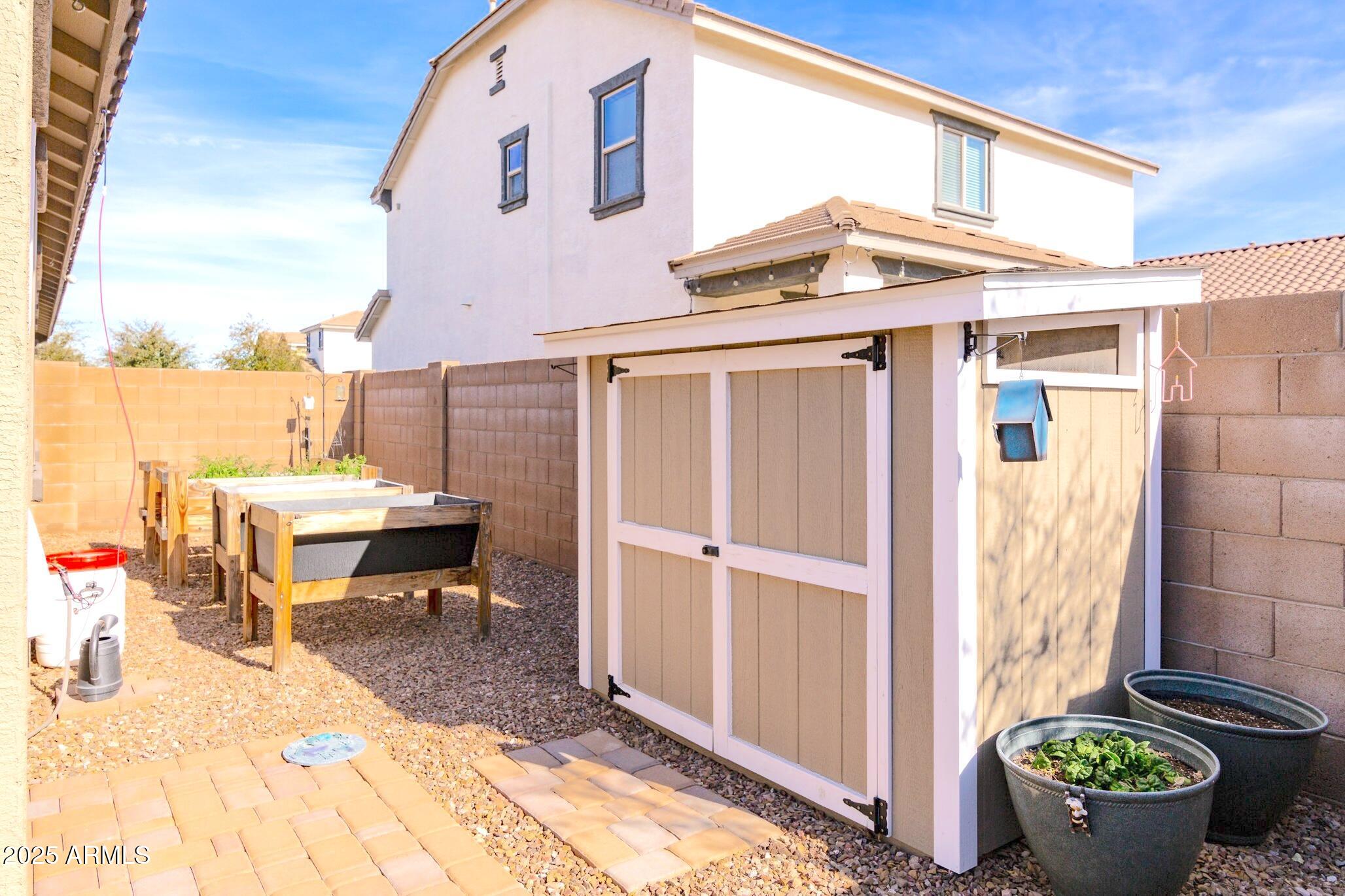 21081 E VIA DE OLIVOS --