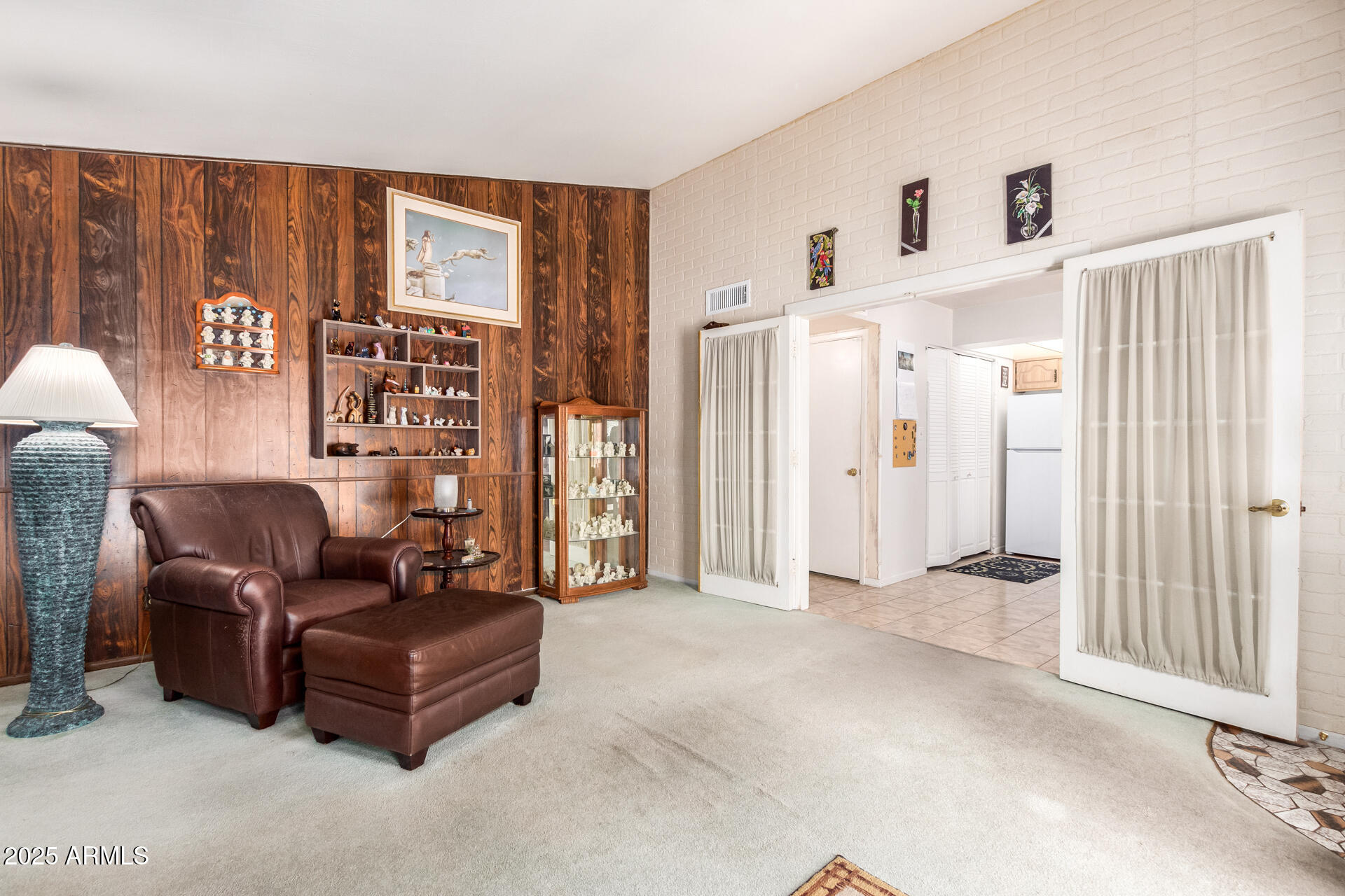 10461 W DEVONSHIRE Avenue