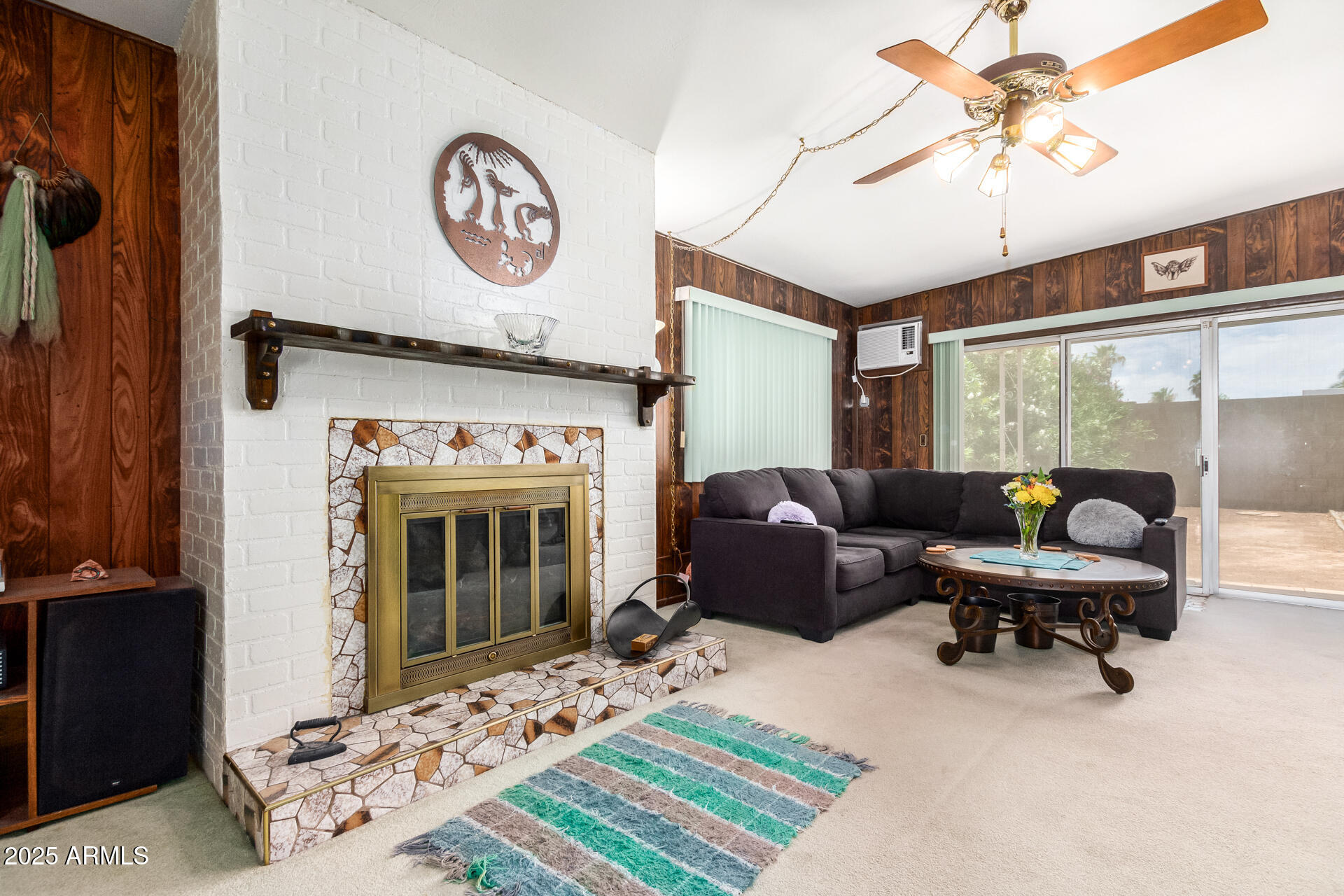 10461 W DEVONSHIRE Avenue