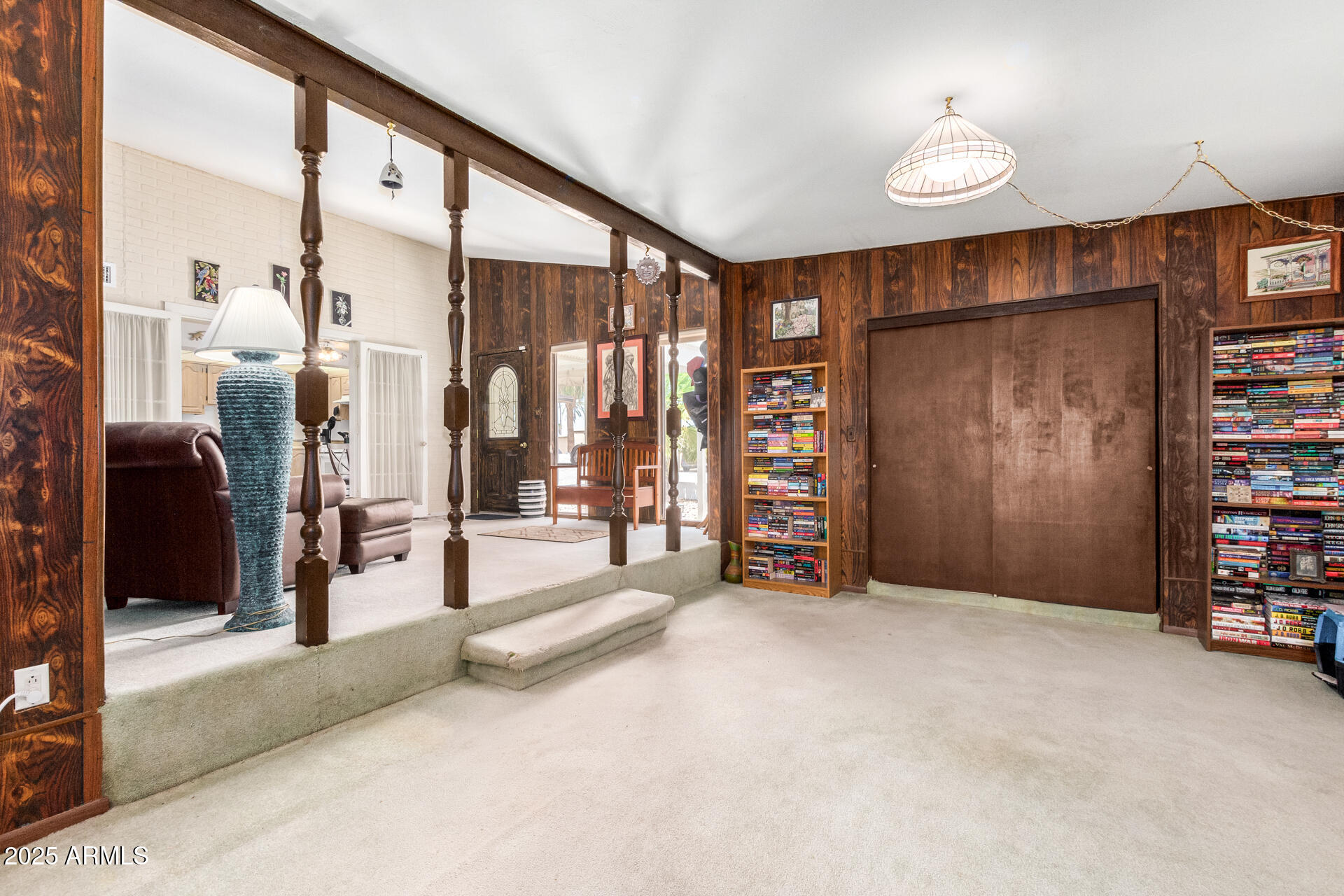 10461 W DEVONSHIRE Avenue