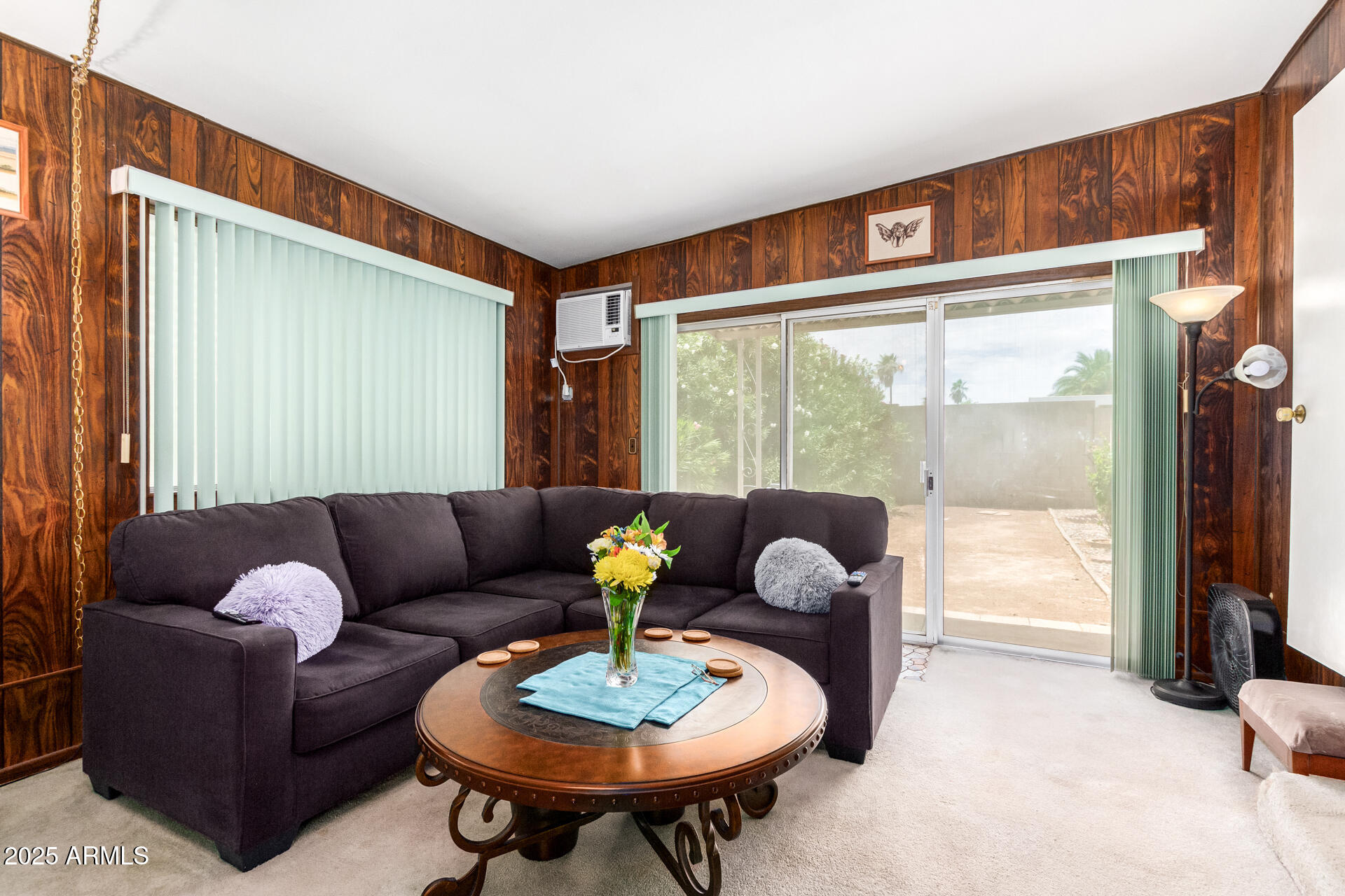 10461 W DEVONSHIRE Avenue