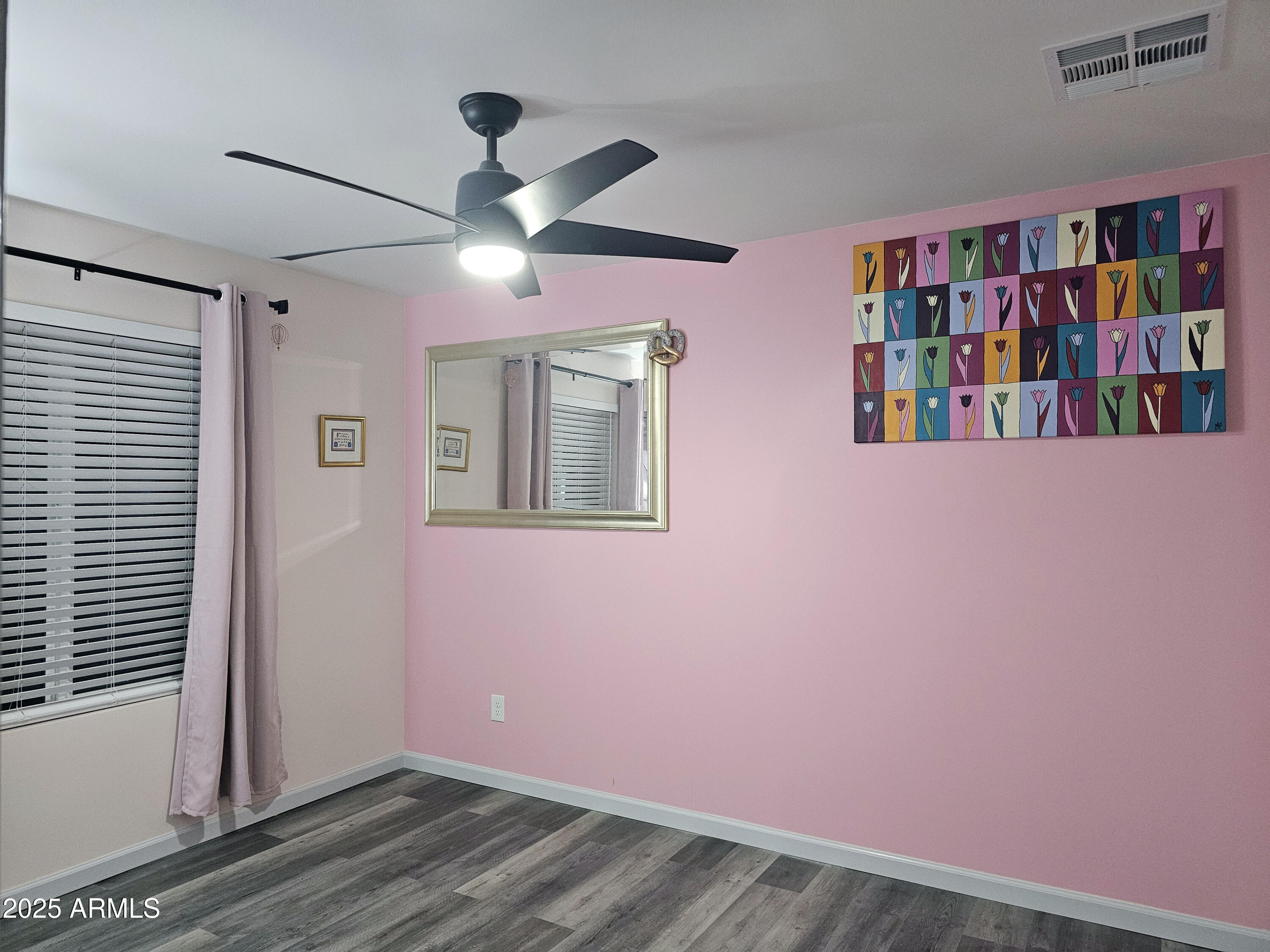 903 W LOUGHLIN Drive