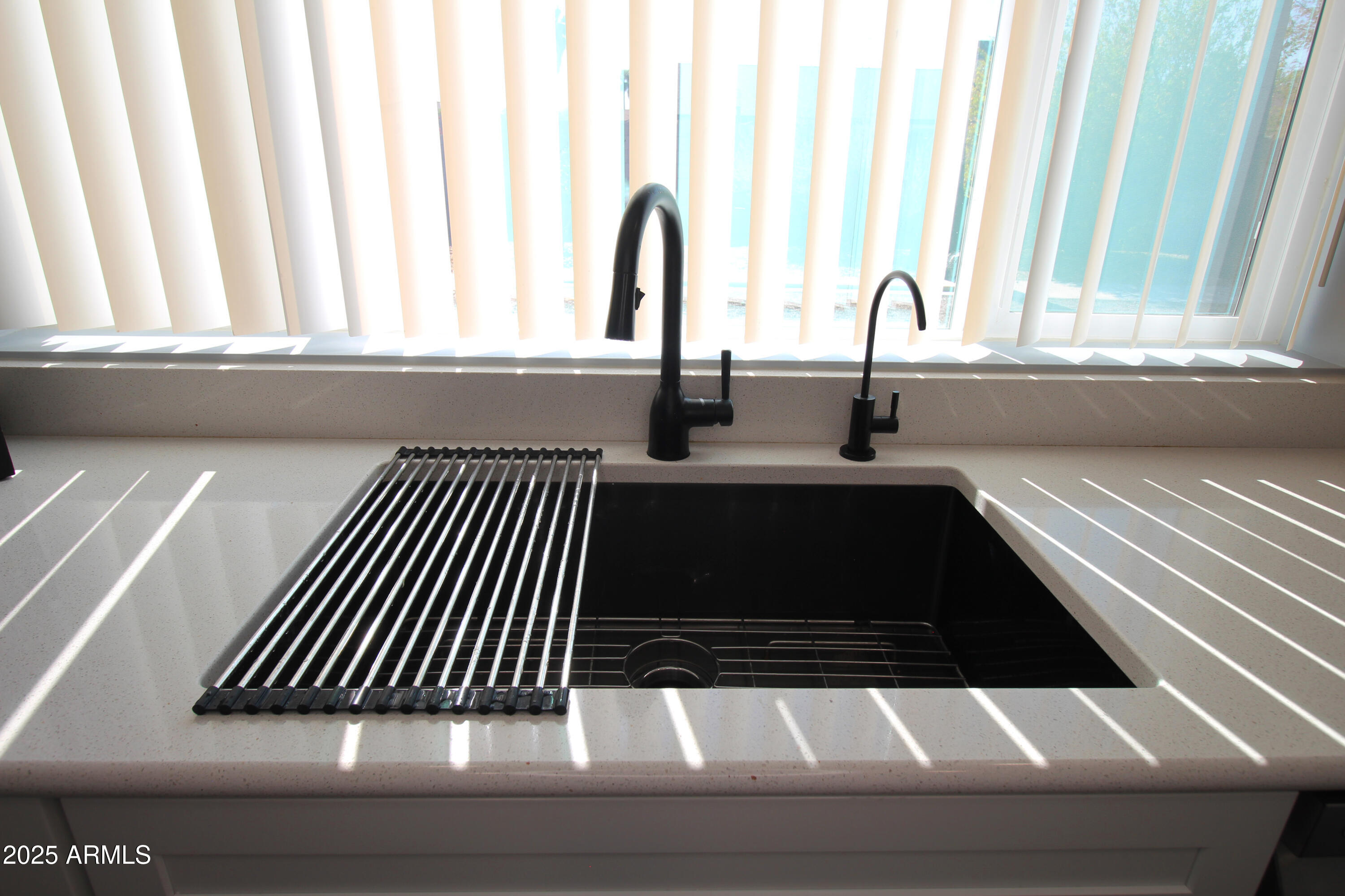 903 W LOUGHLIN Drive