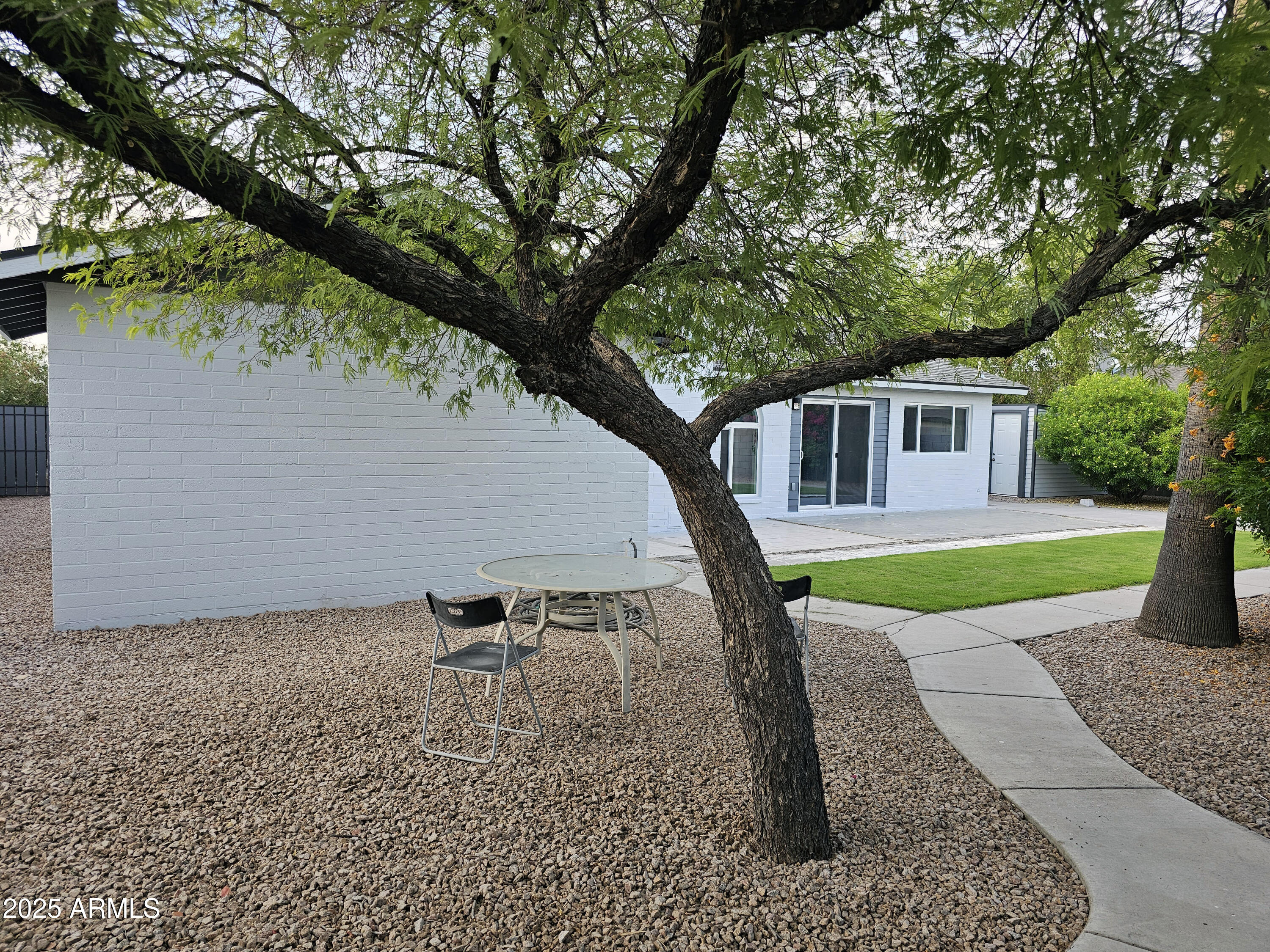 903 W LOUGHLIN Drive