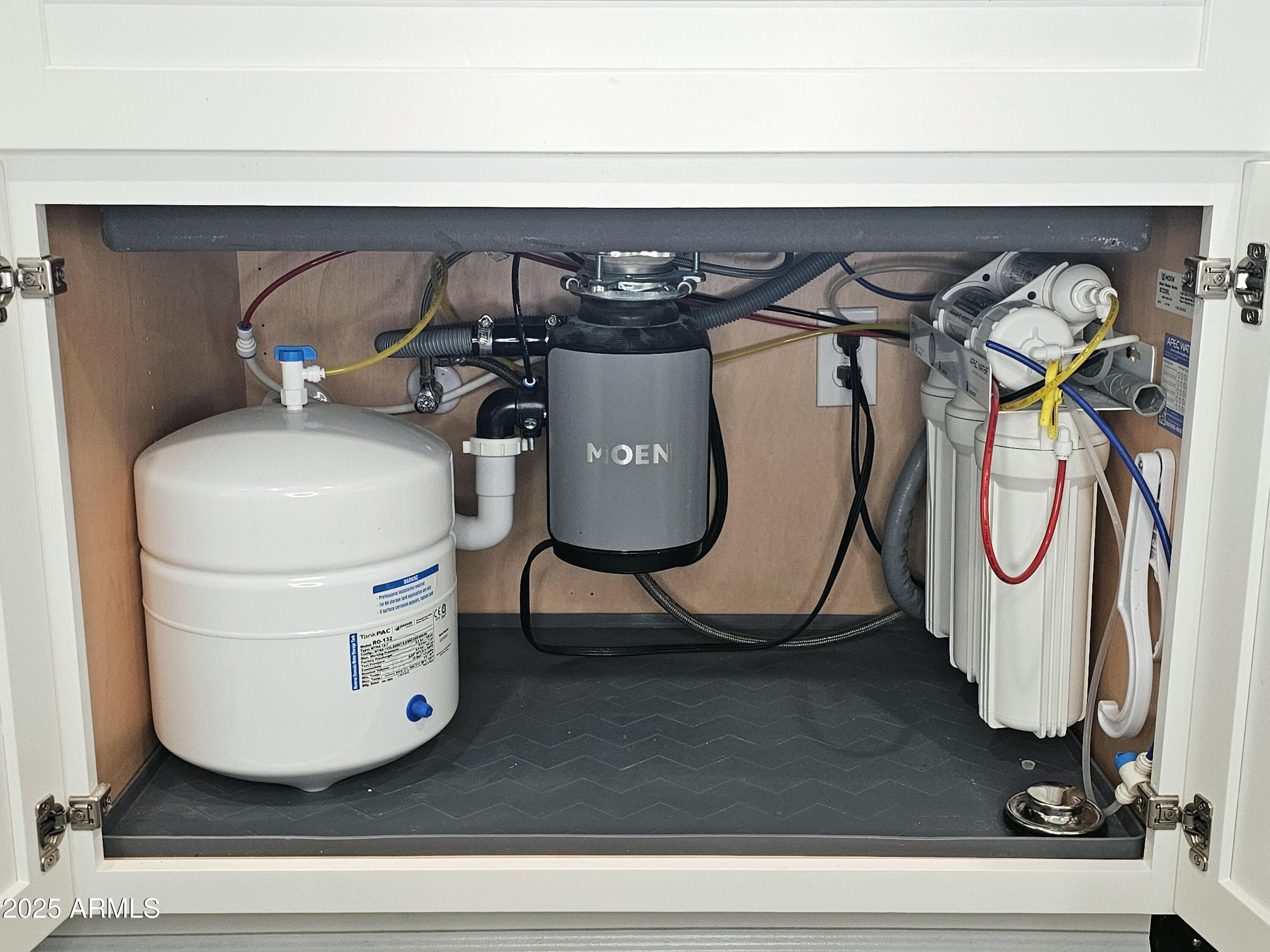 903 W LOUGHLIN Drive