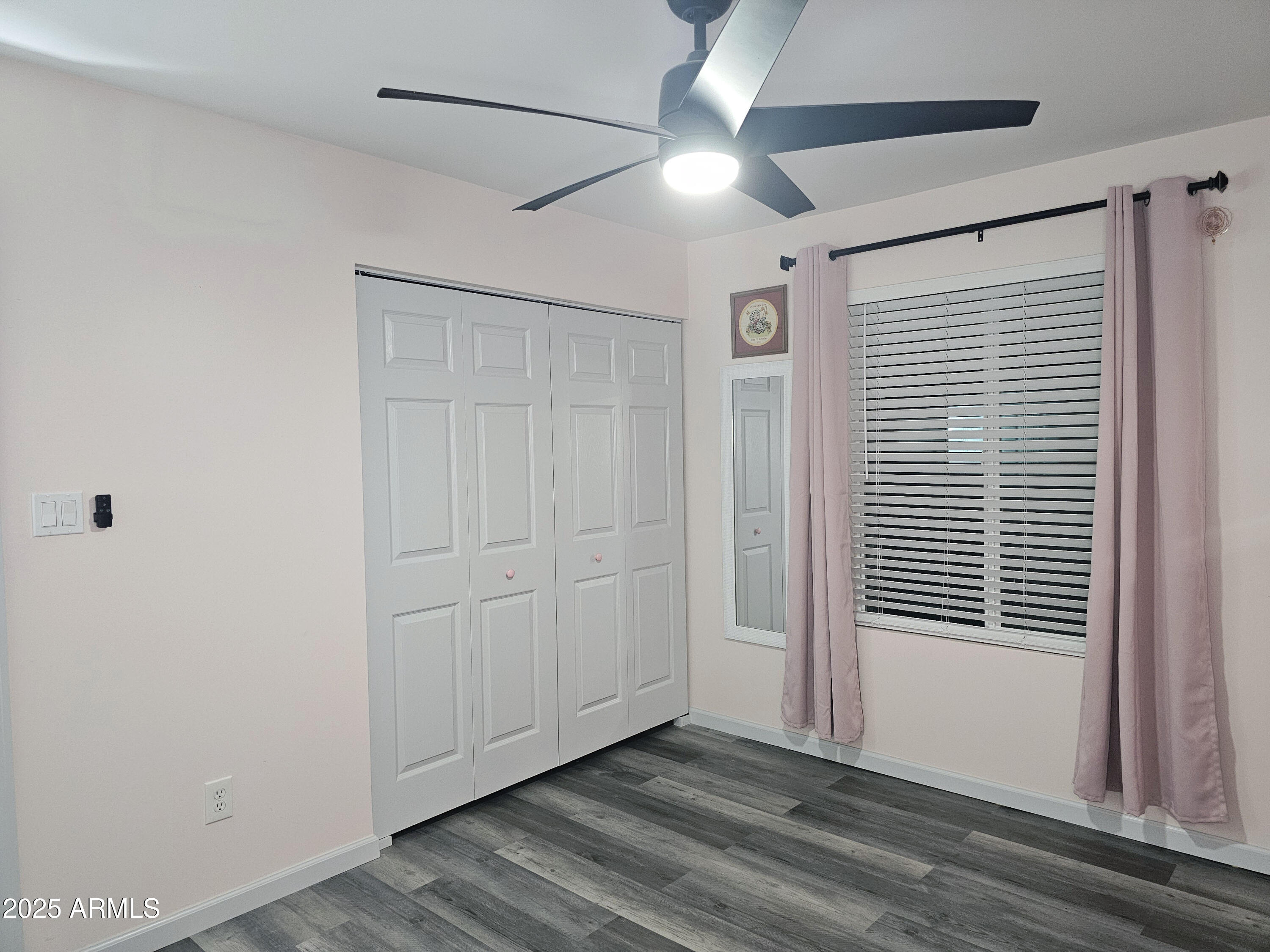 903 W LOUGHLIN Drive