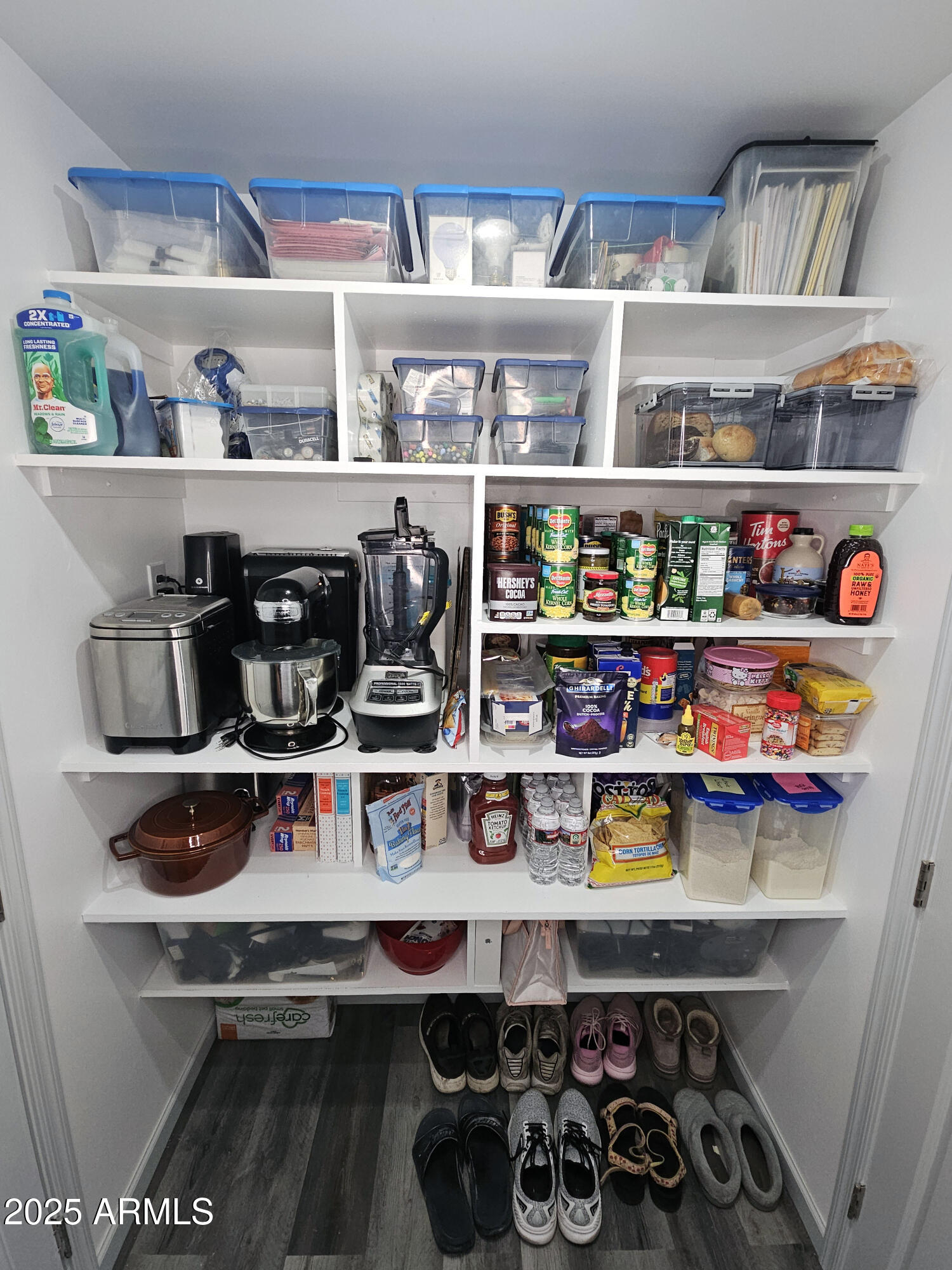 903 W LOUGHLIN Drive