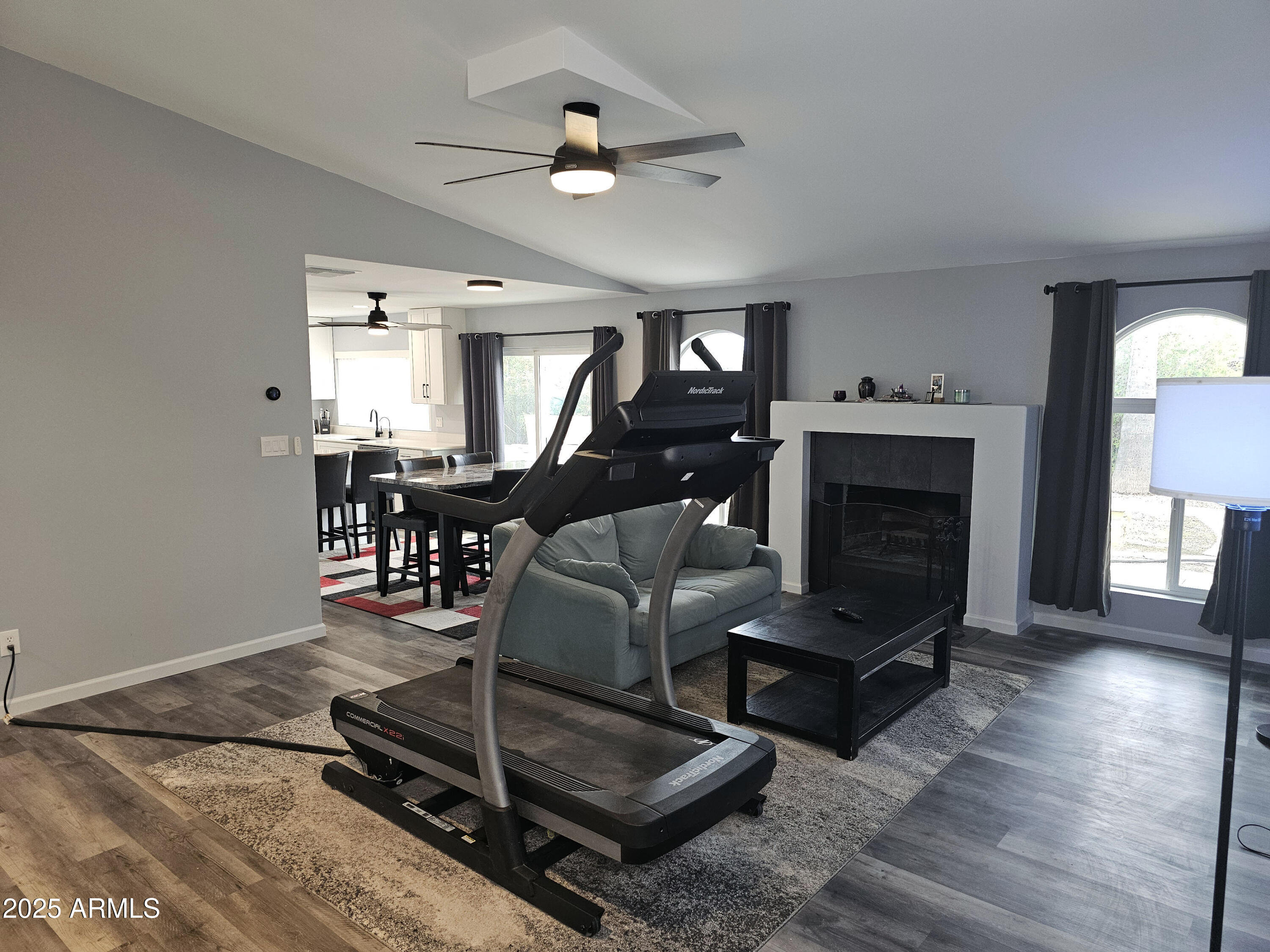 903 W LOUGHLIN Drive