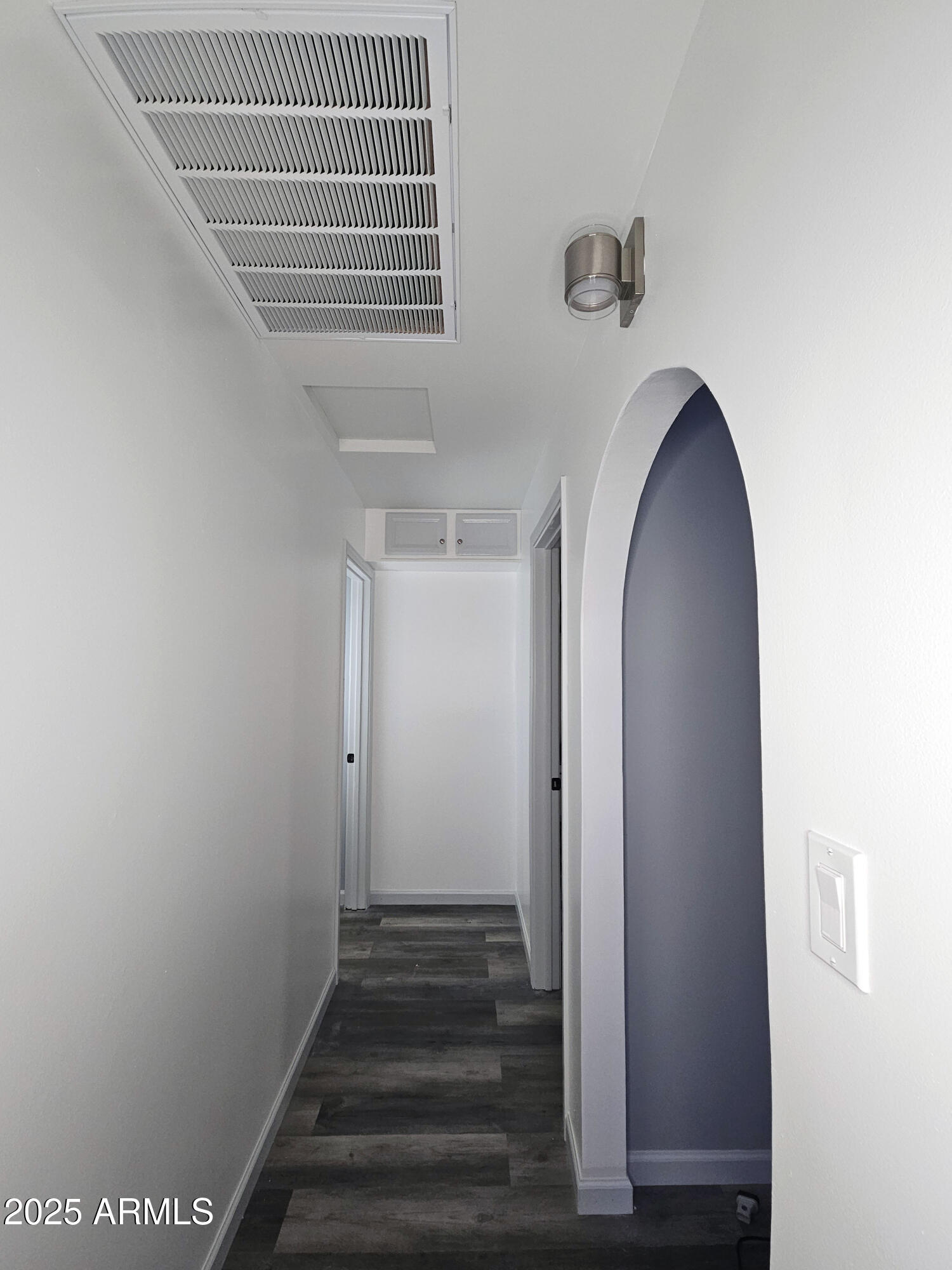 903 W LOUGHLIN Drive