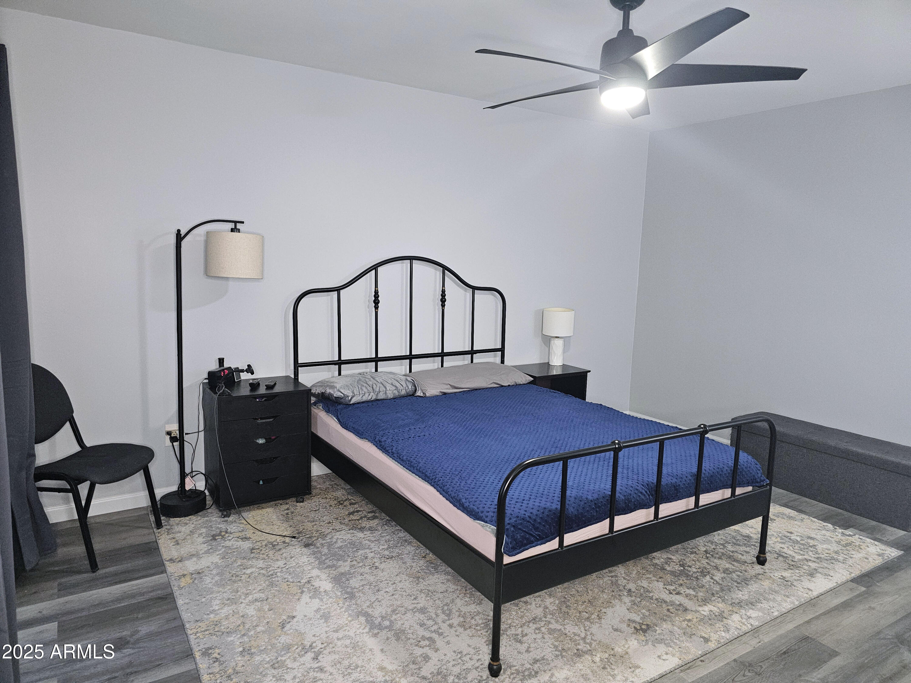 903 W LOUGHLIN Drive