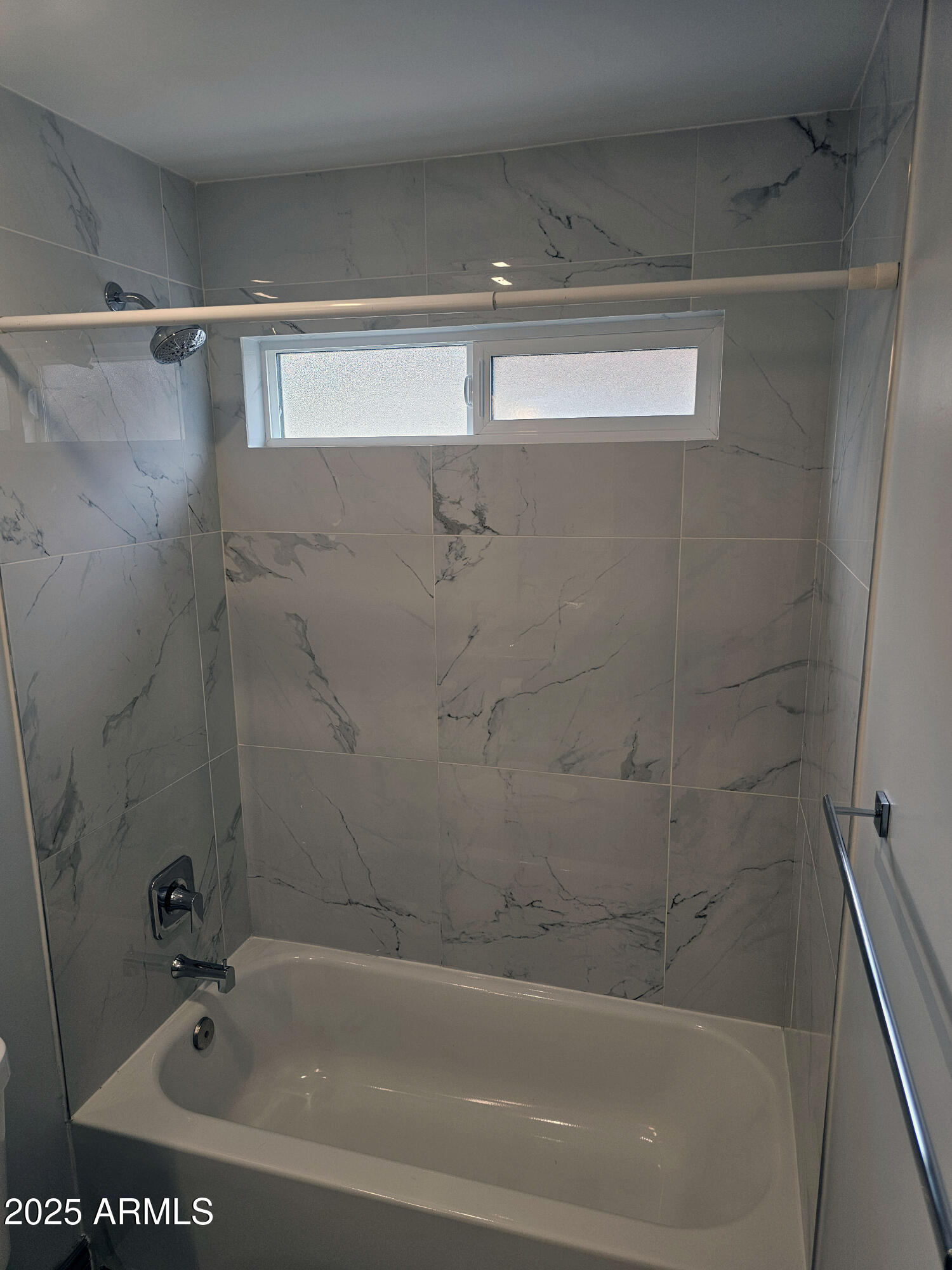 903 W LOUGHLIN Drive