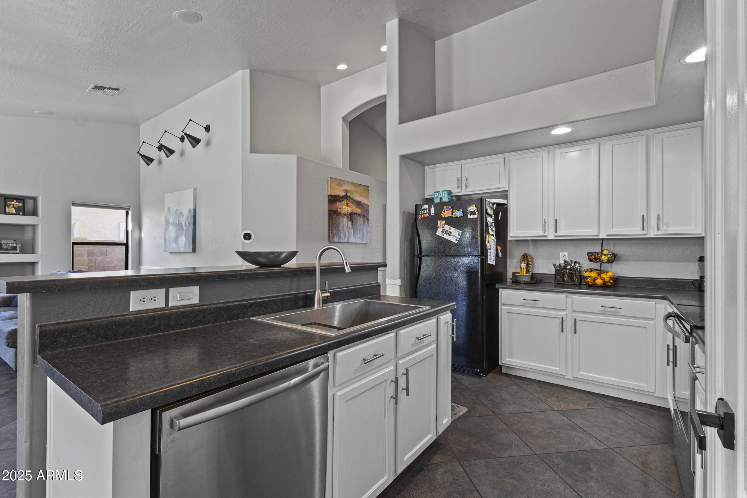 25671 W MIAMI Street