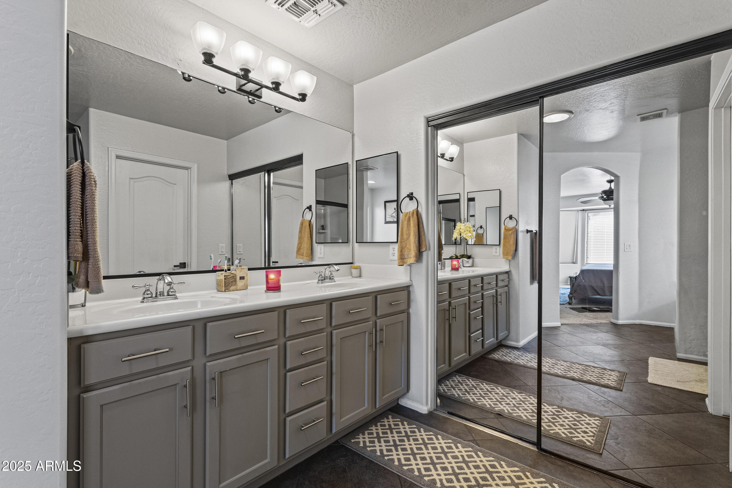 25671 W MIAMI Street