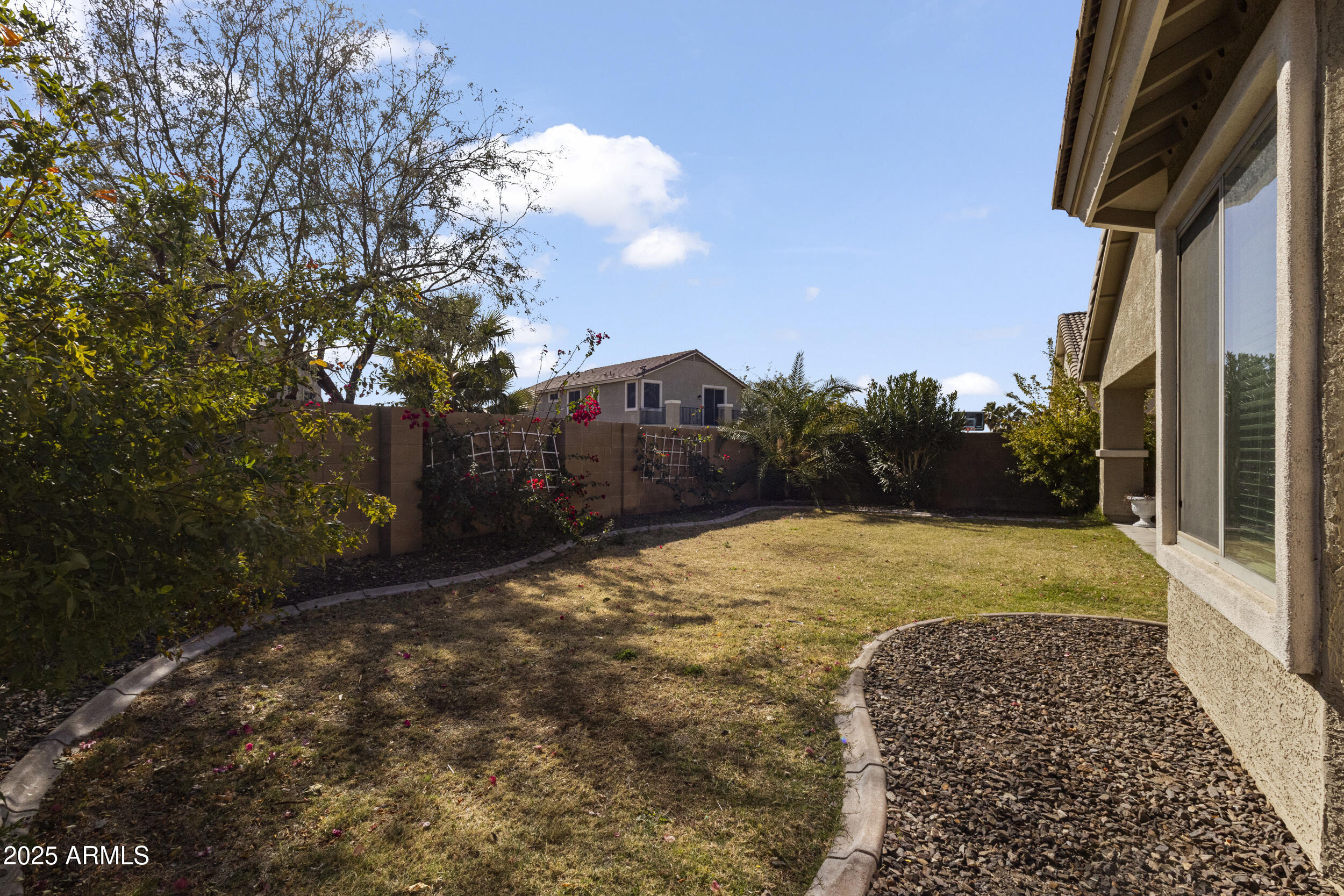 25671 W MIAMI Street