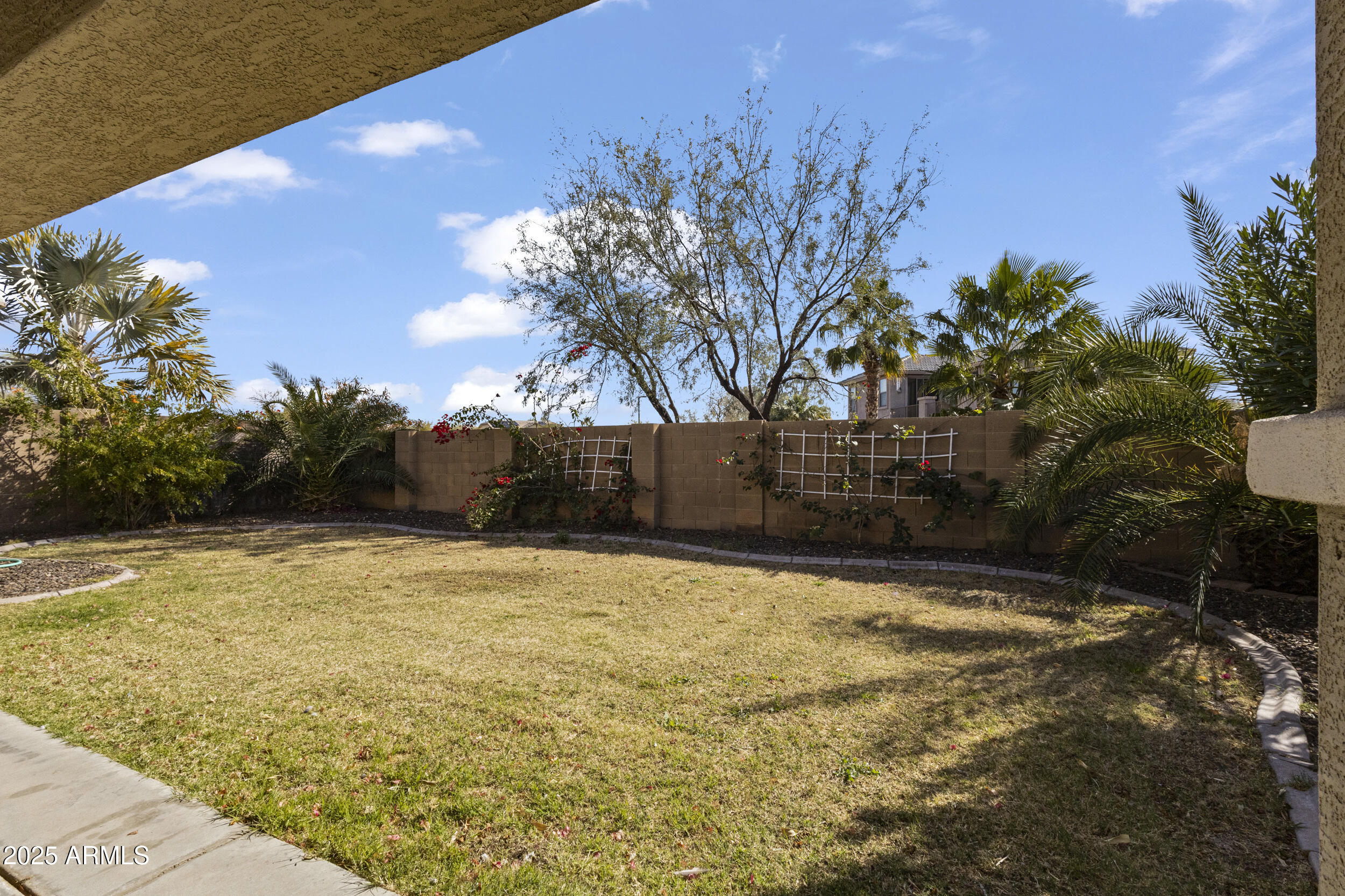 25671 W MIAMI Street