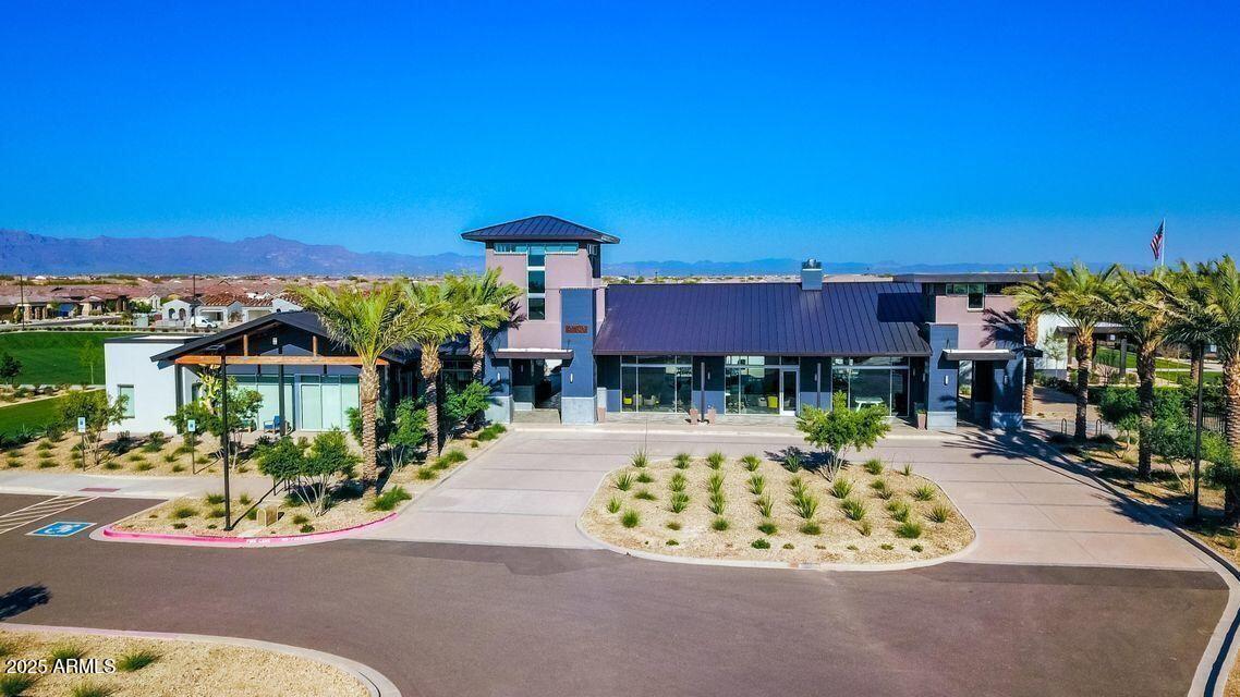 5724 S COYOTE Canyon