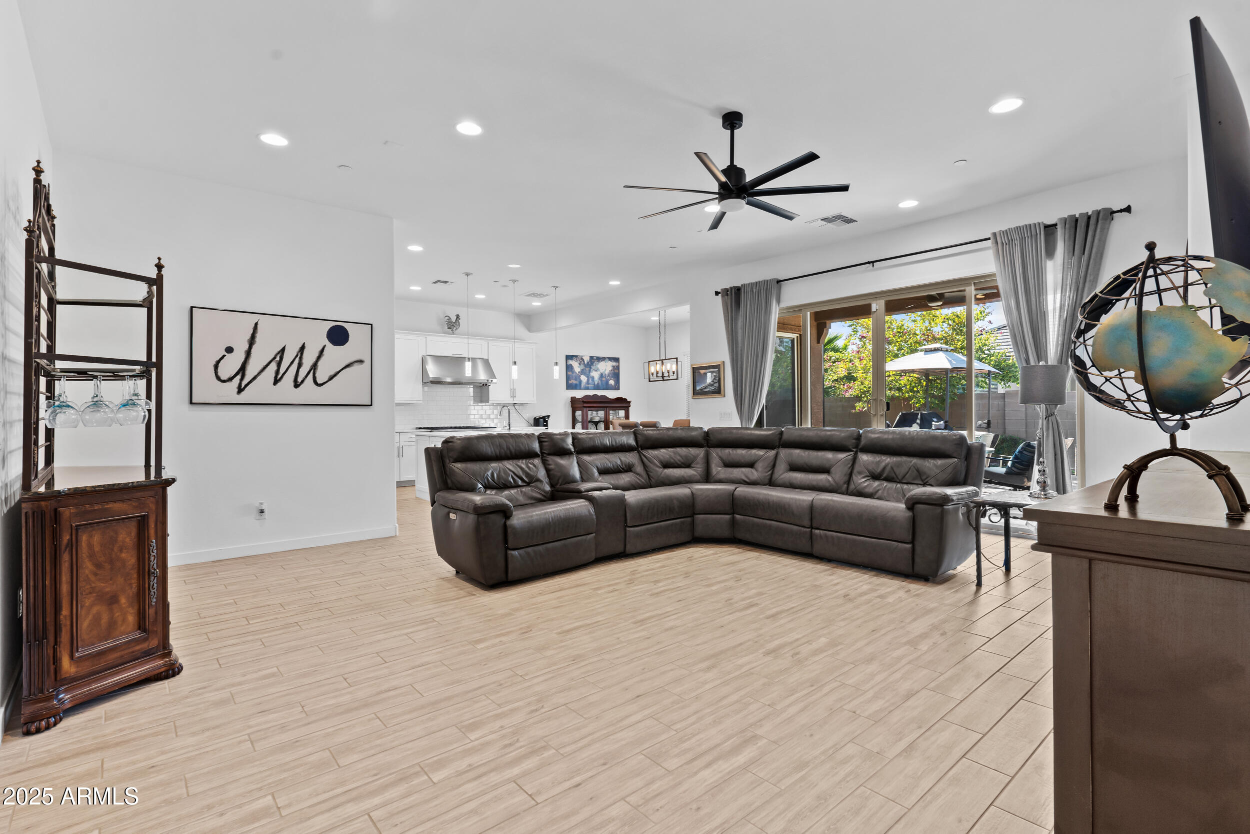 5724 S COYOTE Canyon