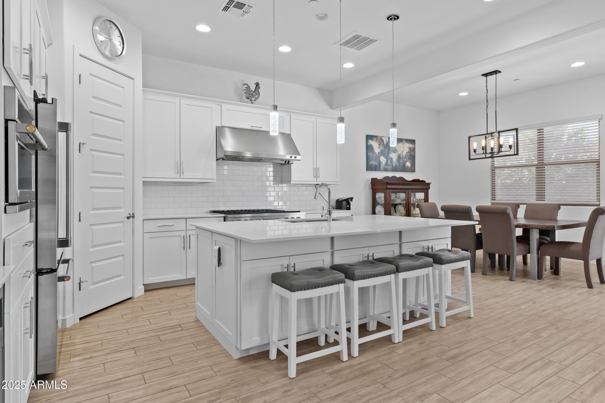 5724 S COYOTE Canyon