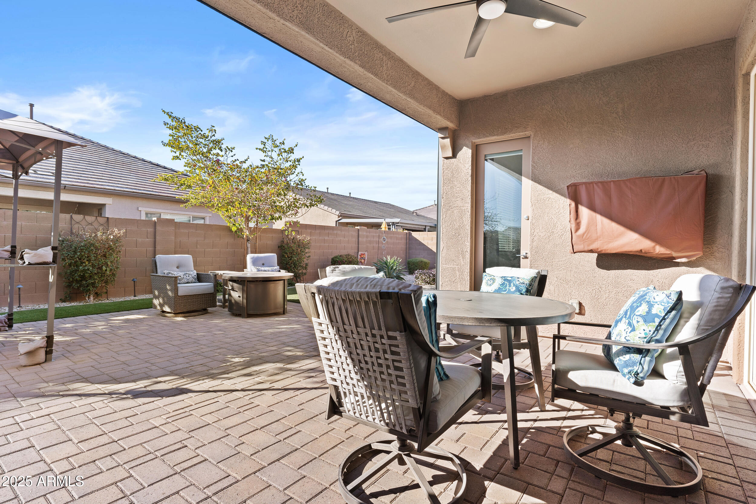 5724 S COYOTE Canyon